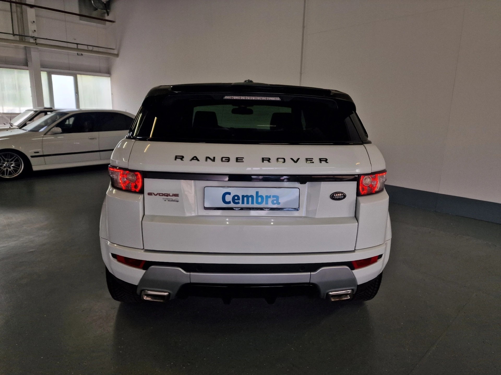 LAND ROVER Range Rover Evoque 2.2 TD4 Dynamic AT6-image-9