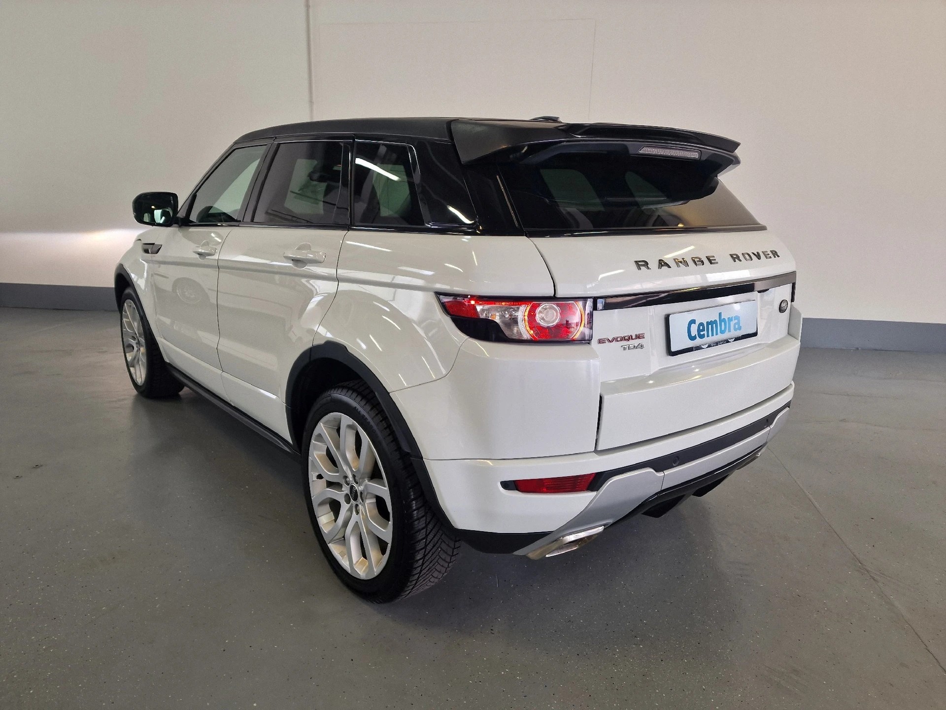 LAND ROVER Range Rover Evoque 2.2 TD4 Dynamic AT6-image-6