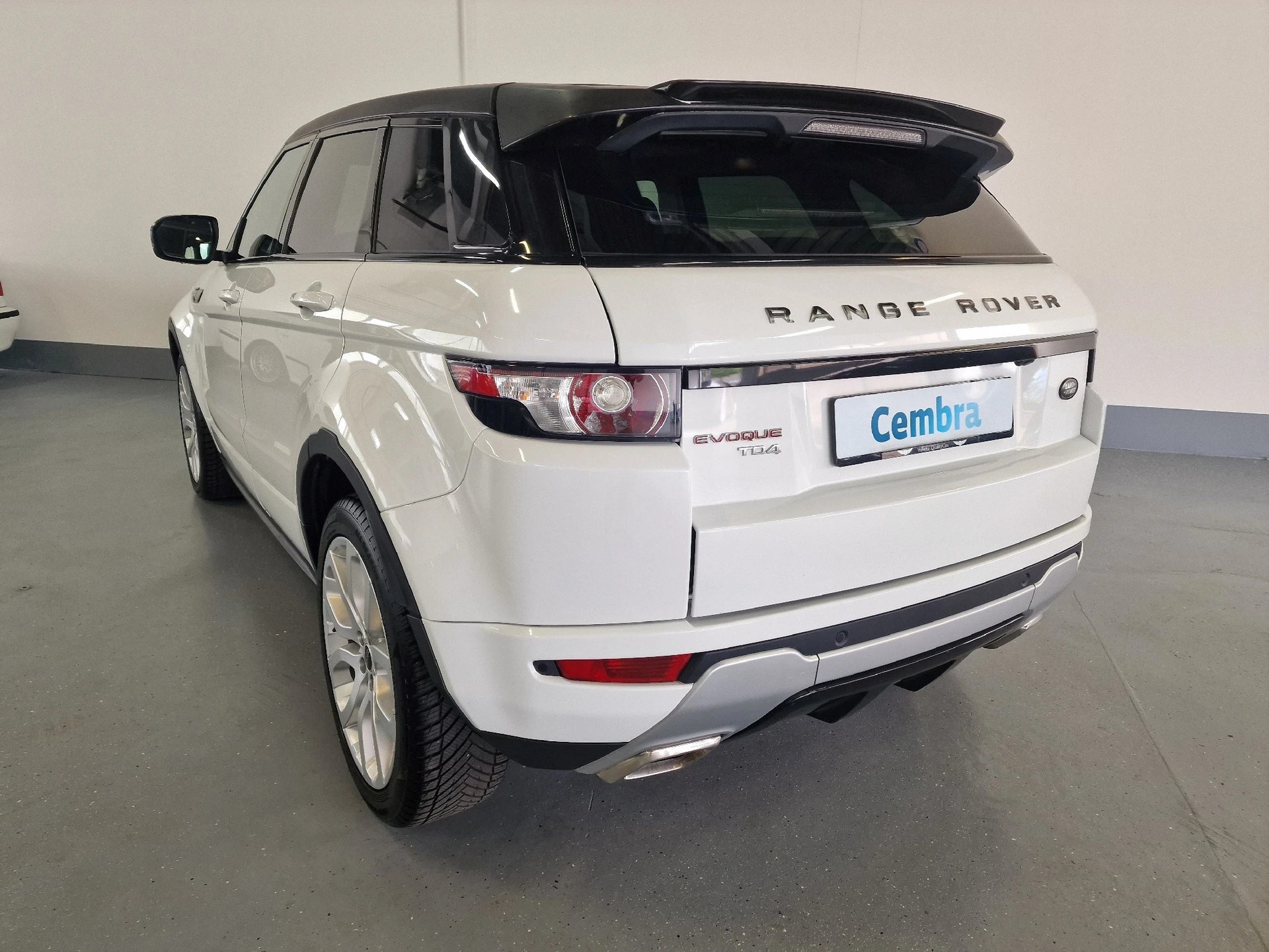 LAND ROVER Range Rover Evoque 2.2 TD4 Dynamic AT6-image-7