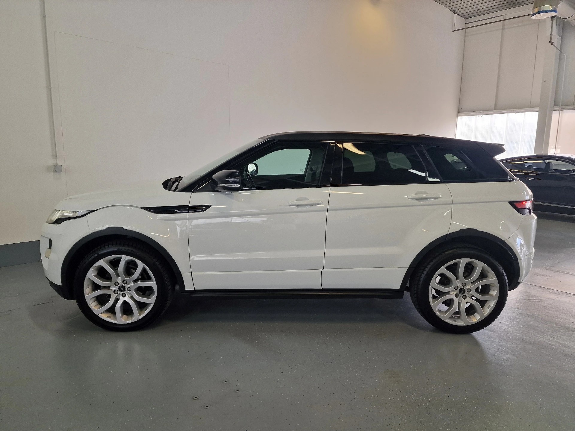 LAND ROVER Range Rover Evoque 2.2 TD4 Dynamic AT6-image-11