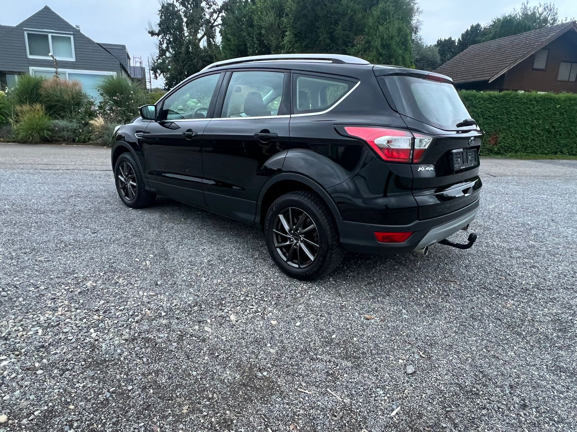 FORD Kuga 2.0 TDCi Business Mit AHK-image-8