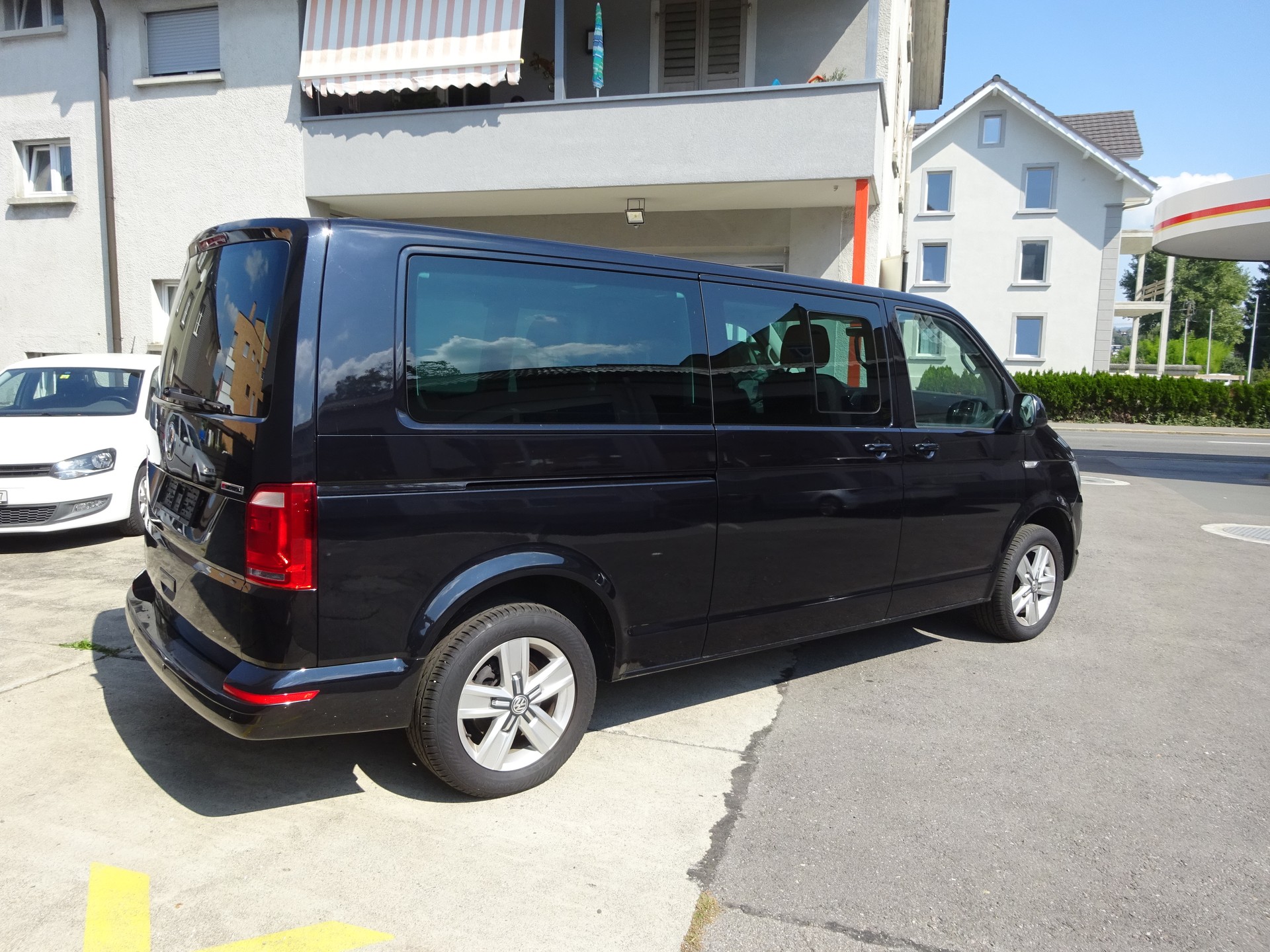 VW T6 Multivan 2.0 TDI Comfortline 4Motion DSG LWB-image-3