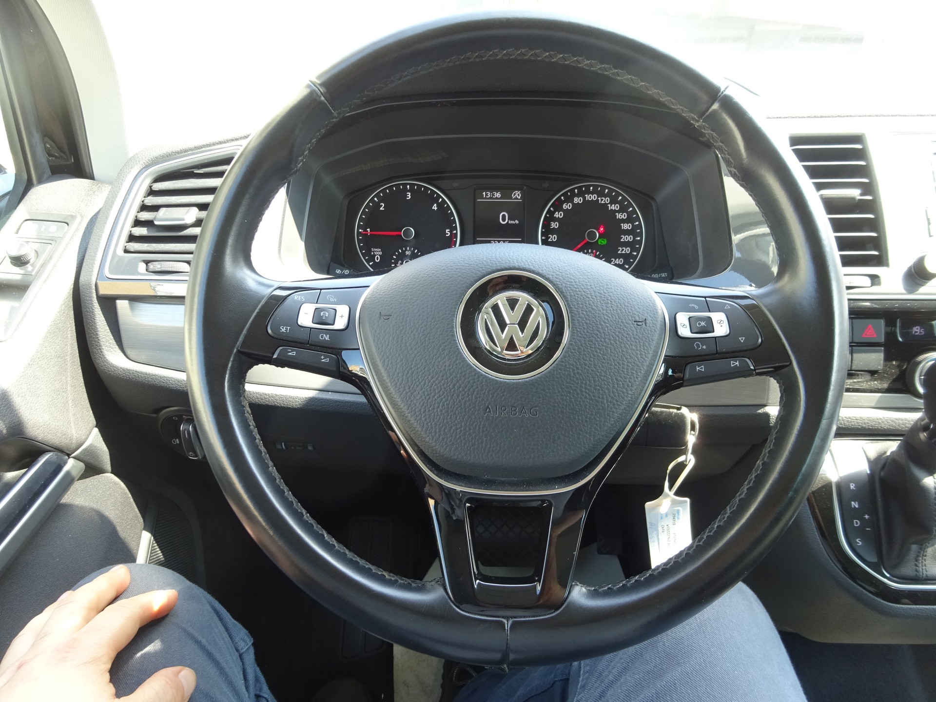 VW T6 Multivan 2.0 TDI Comfortline 4Motion DSG LWB-image-14