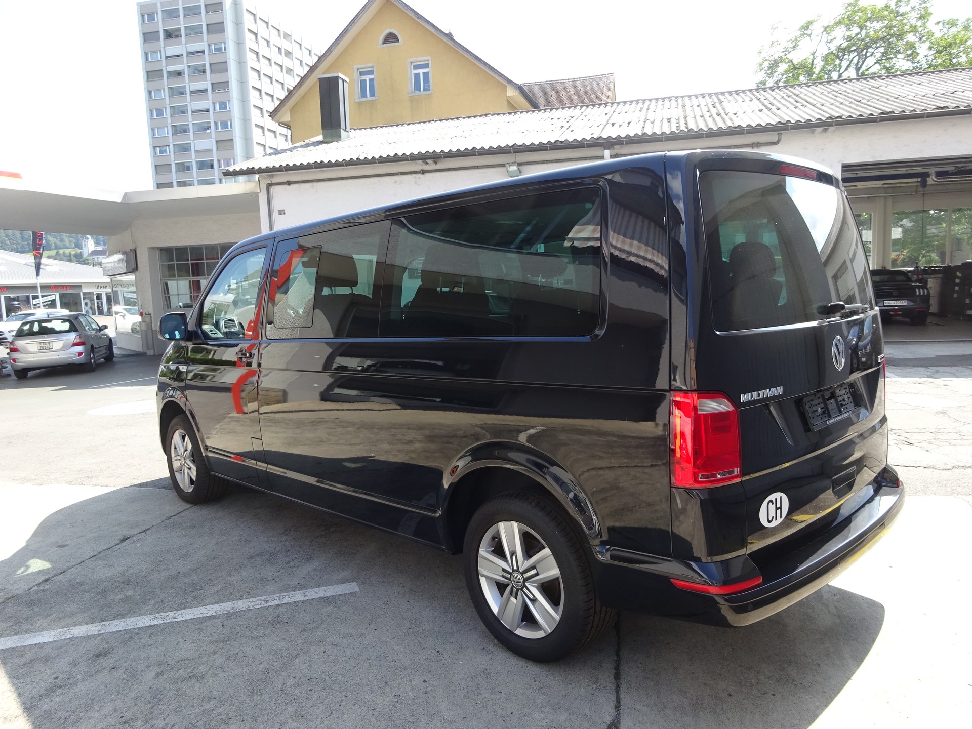 VW T6 Multivan 2.0 TDI Comfortline 4Motion DSG LWB-image-4