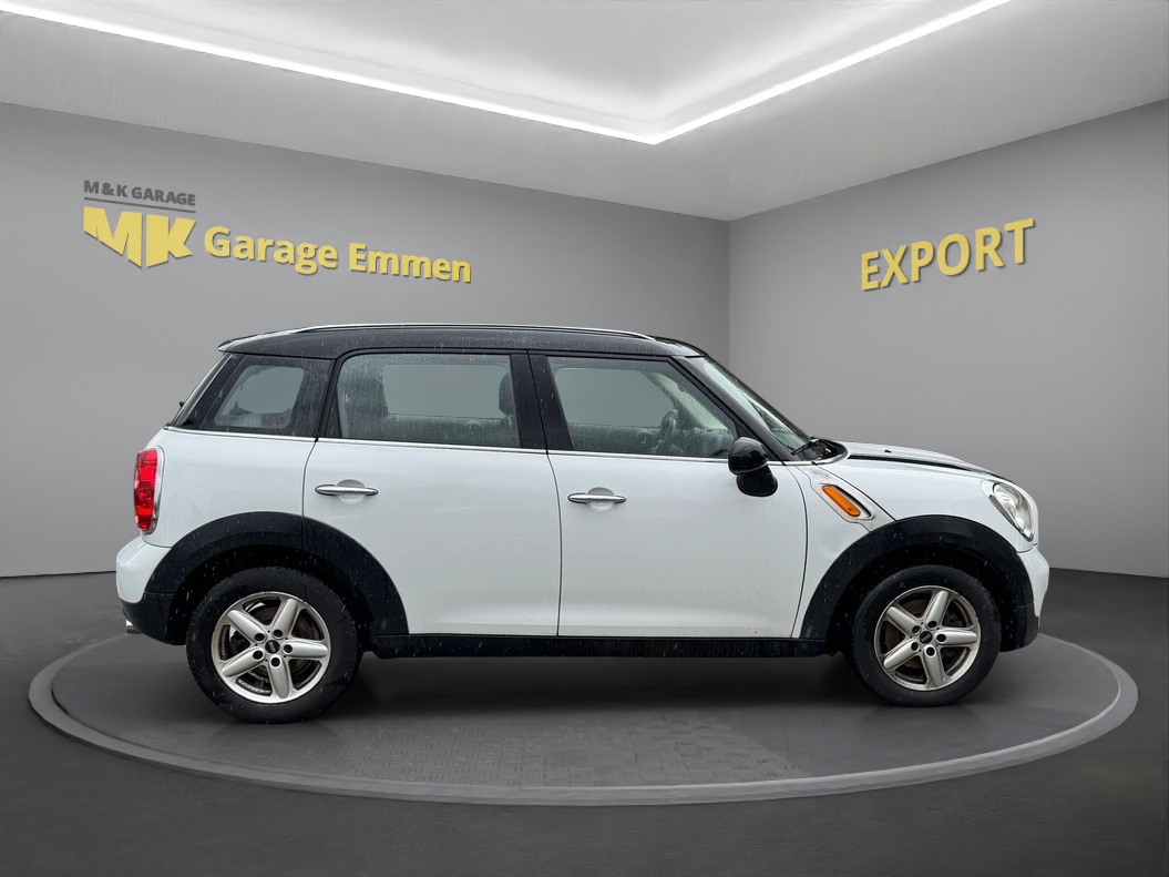 MINI Countryman Cooper D FWD-image-5