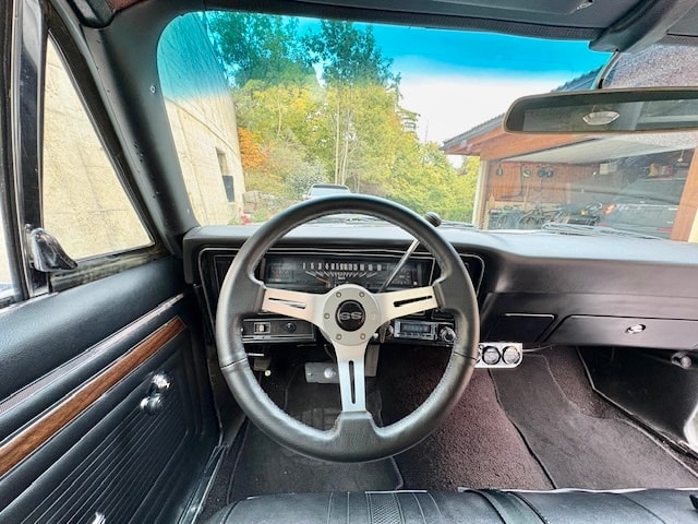 CHEVROLET Nova-image-4