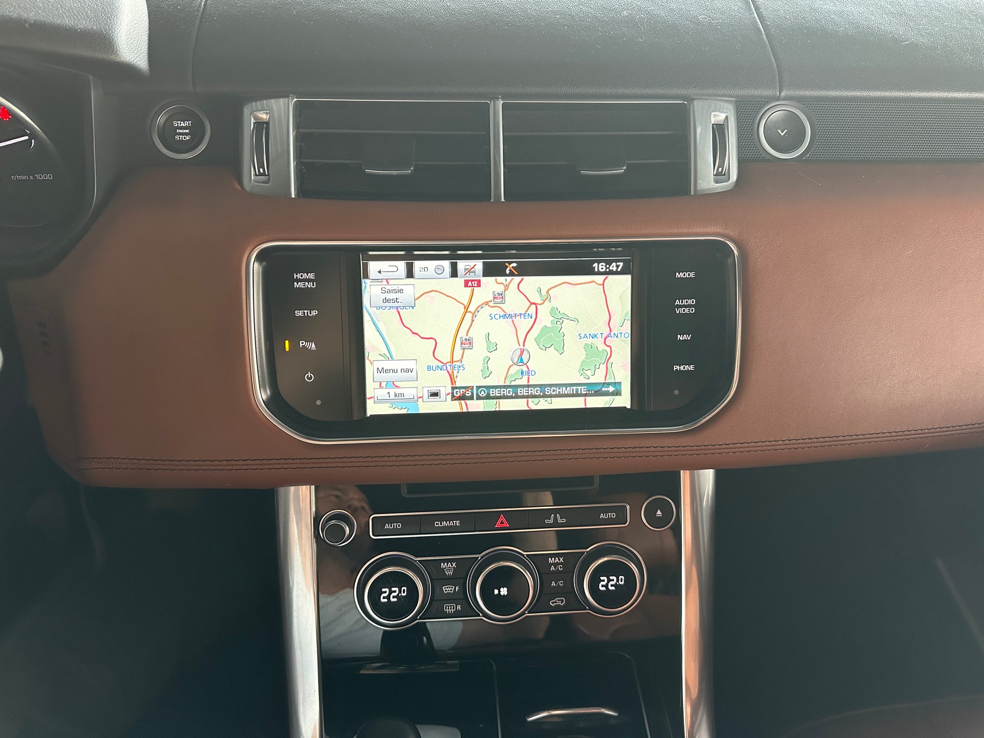 LAND ROVER Range Rover Sport 3.0 SDV6 SE Automatic-image-4