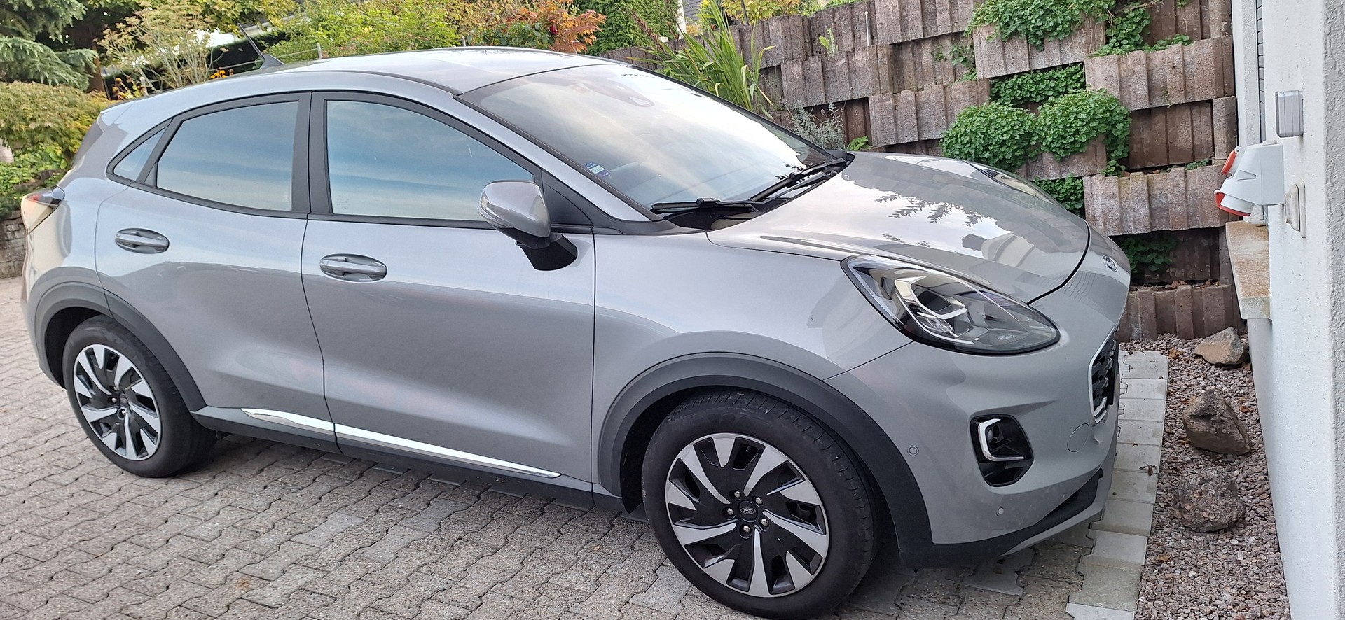 FORD Puma 1.0 MHEV Titanium Automat-image-1