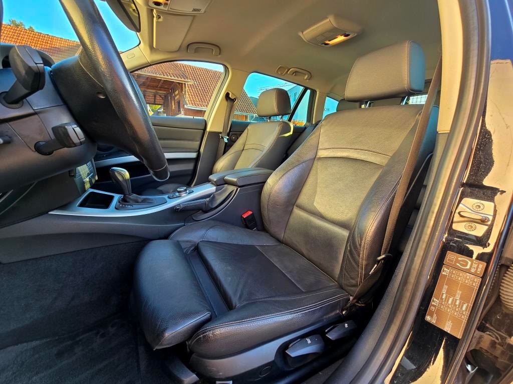 BMW 330d xDrive Touring Steptronic-image-7