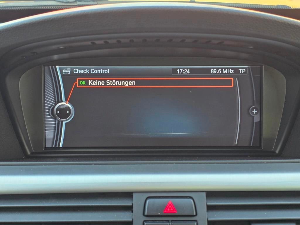 BMW 330d xDrive Touring Steptronic-image-16