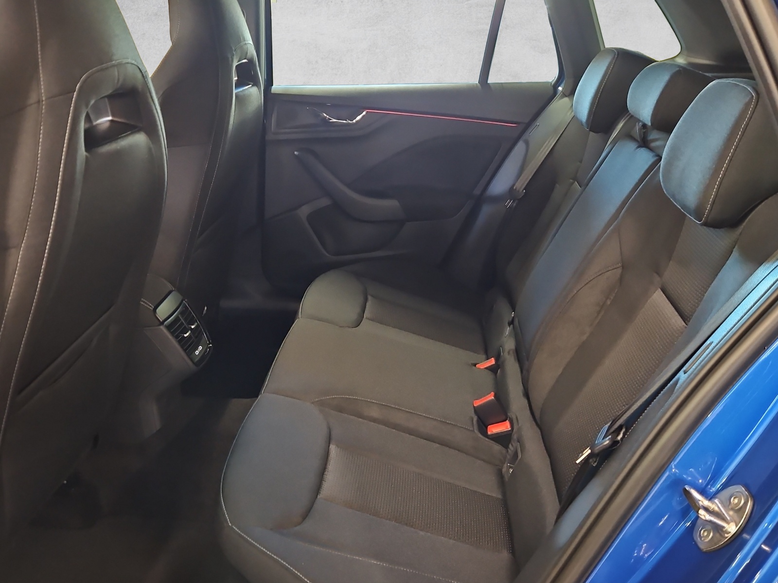 SKODA Kamiq 1.0 TSI Dynamic DSG-image-6