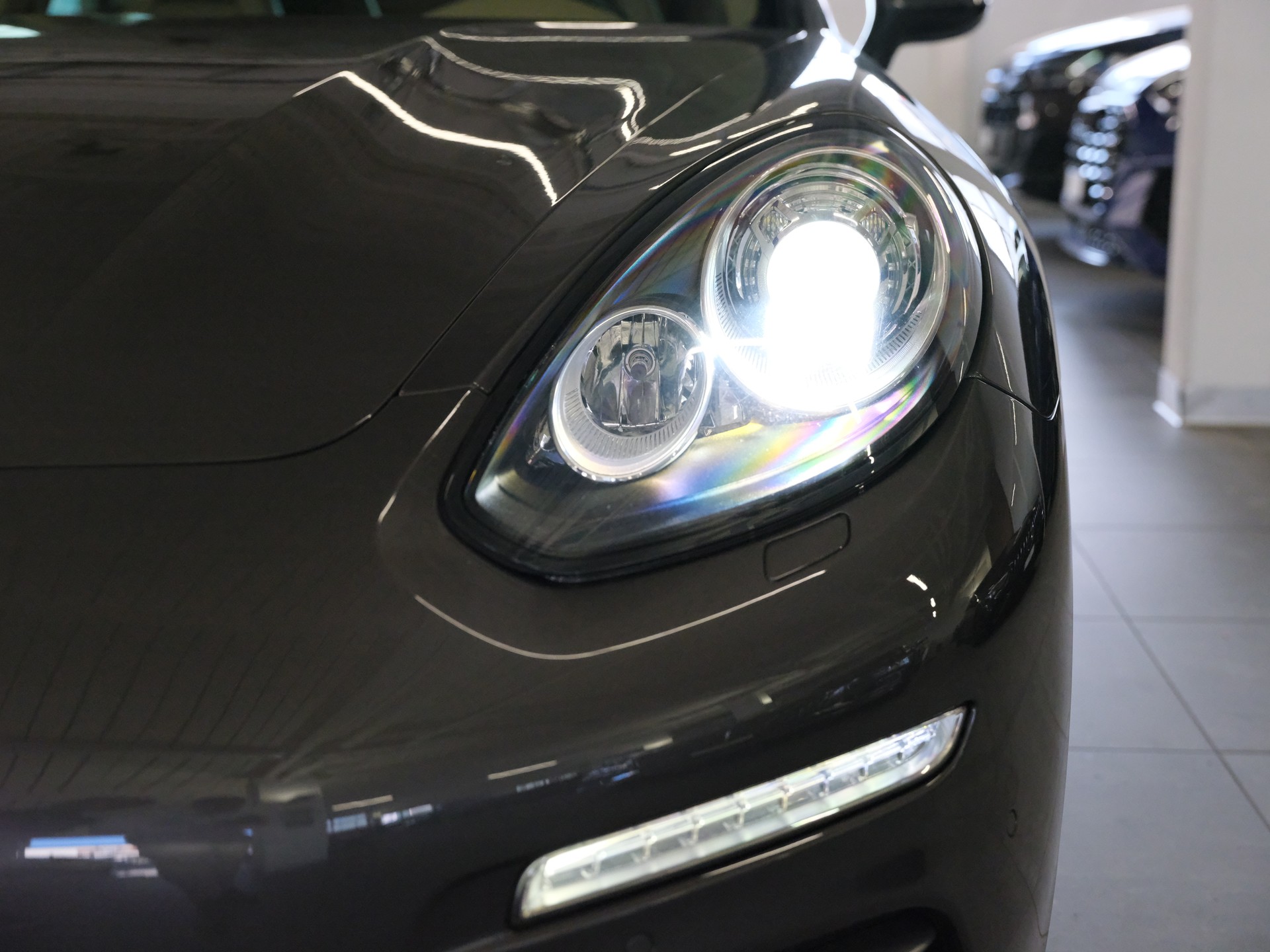 PORSCHE Panamera 4S 3.0 PDK *Bose Soundsystem*-image-8