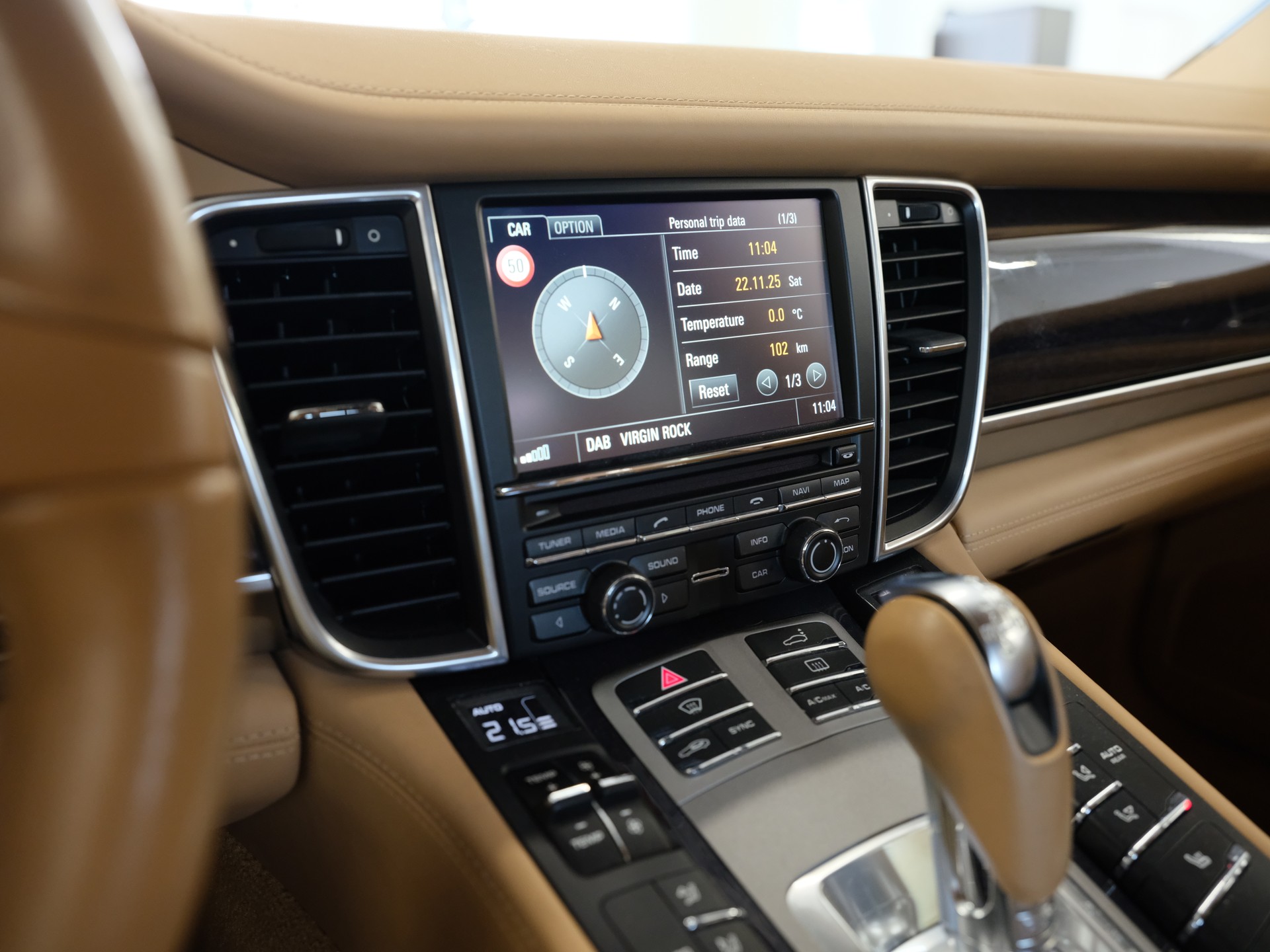 PORSCHE Panamera 4S 3.0 PDK *Bose Soundsystem*-image-16