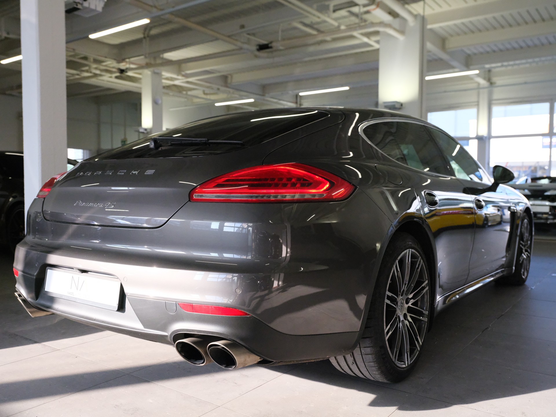 PORSCHE Panamera 4S 3.0 PDK *Bose Soundsystem*-image-6