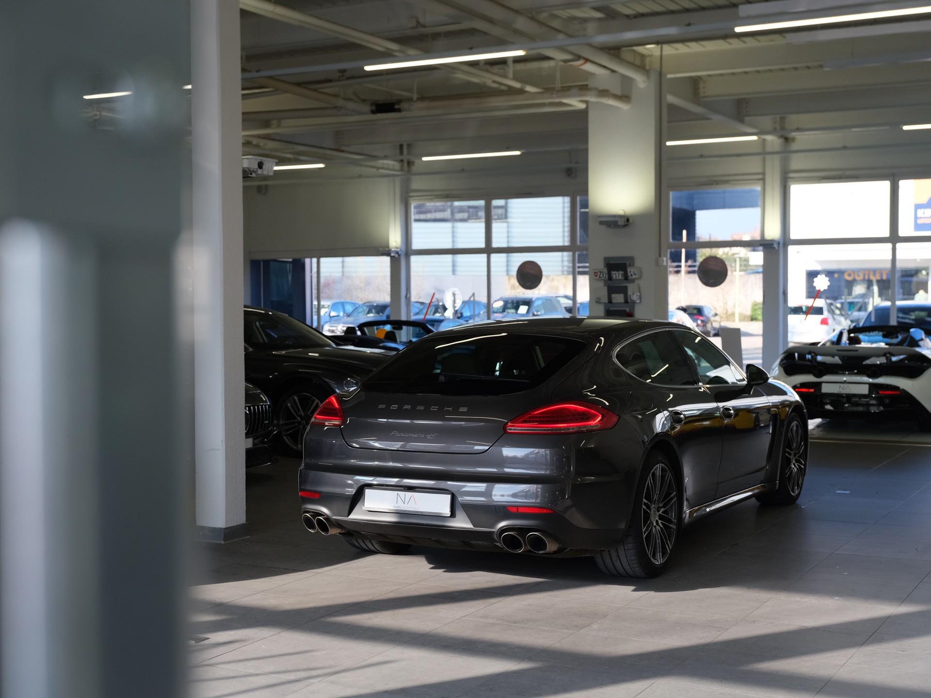 PORSCHE Panamera 4S 3.0 PDK *Bose Soundsystem*-image-12