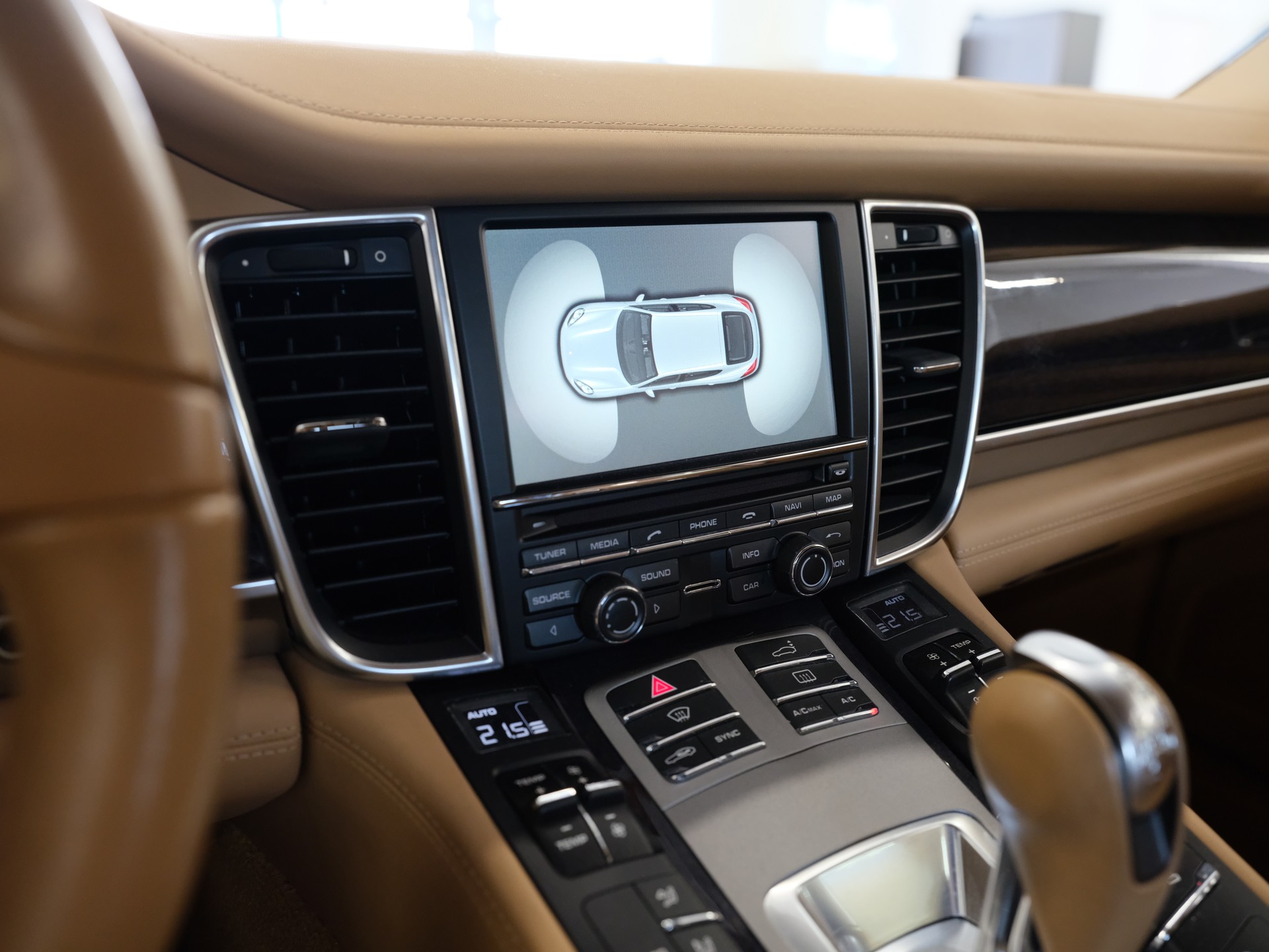PORSCHE Panamera 4S 3.0 PDK *Bose Soundsystem*-image-17