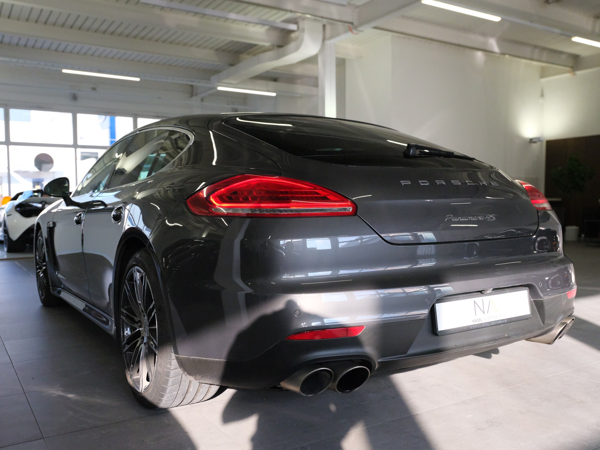 PORSCHE Panamera 4S 3.0 PDK *Bose Soundsystem*-image-4