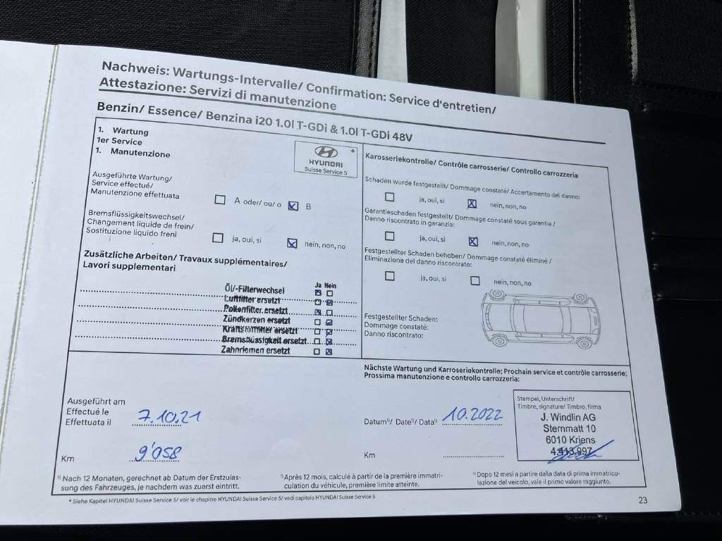 HYUNDAI i20 1.0 T-GDi Amplia *Handschalter*-image-24