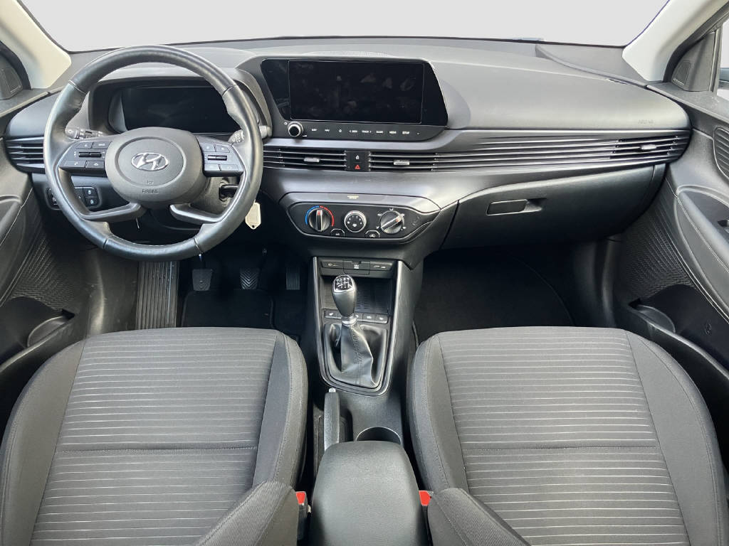 HYUNDAI i20 1.0 T-GDi Amplia *Handschalter*-image-9