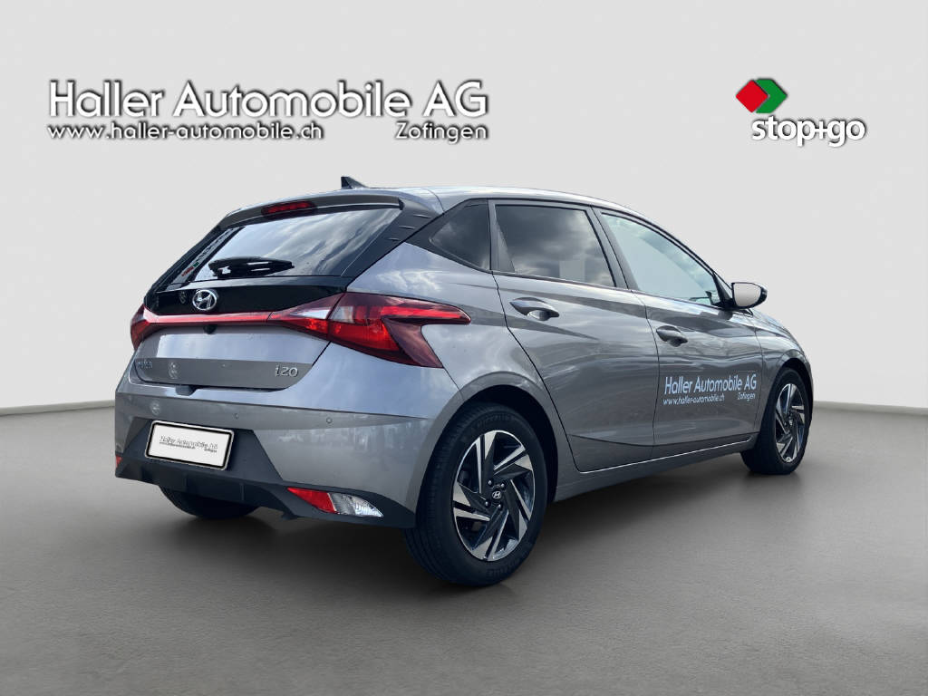 HYUNDAI i20 1.0 T-GDi Amplia *Handschalter*-image-4
