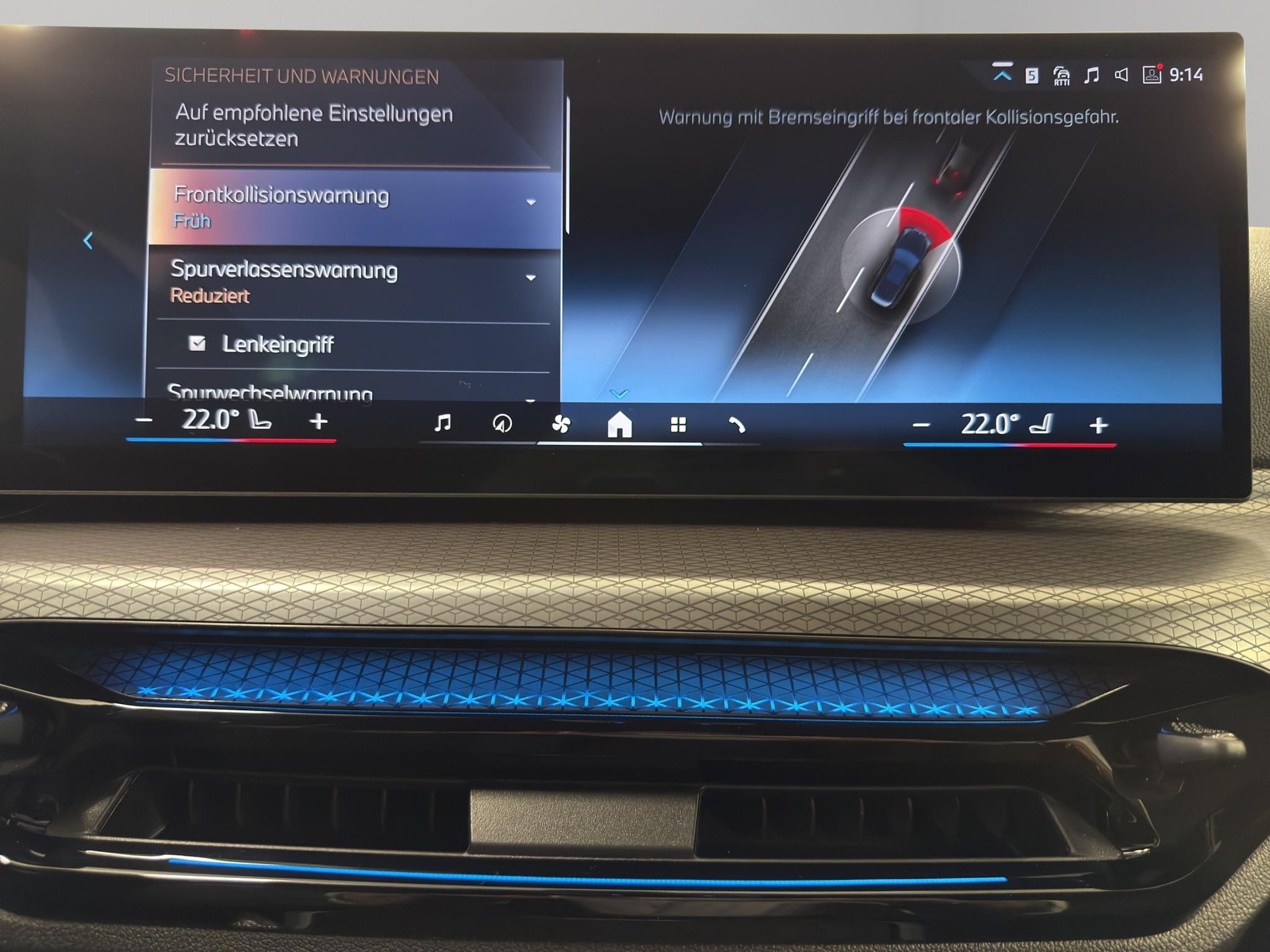 BMW 330d xDrive 48V Touring-image-15