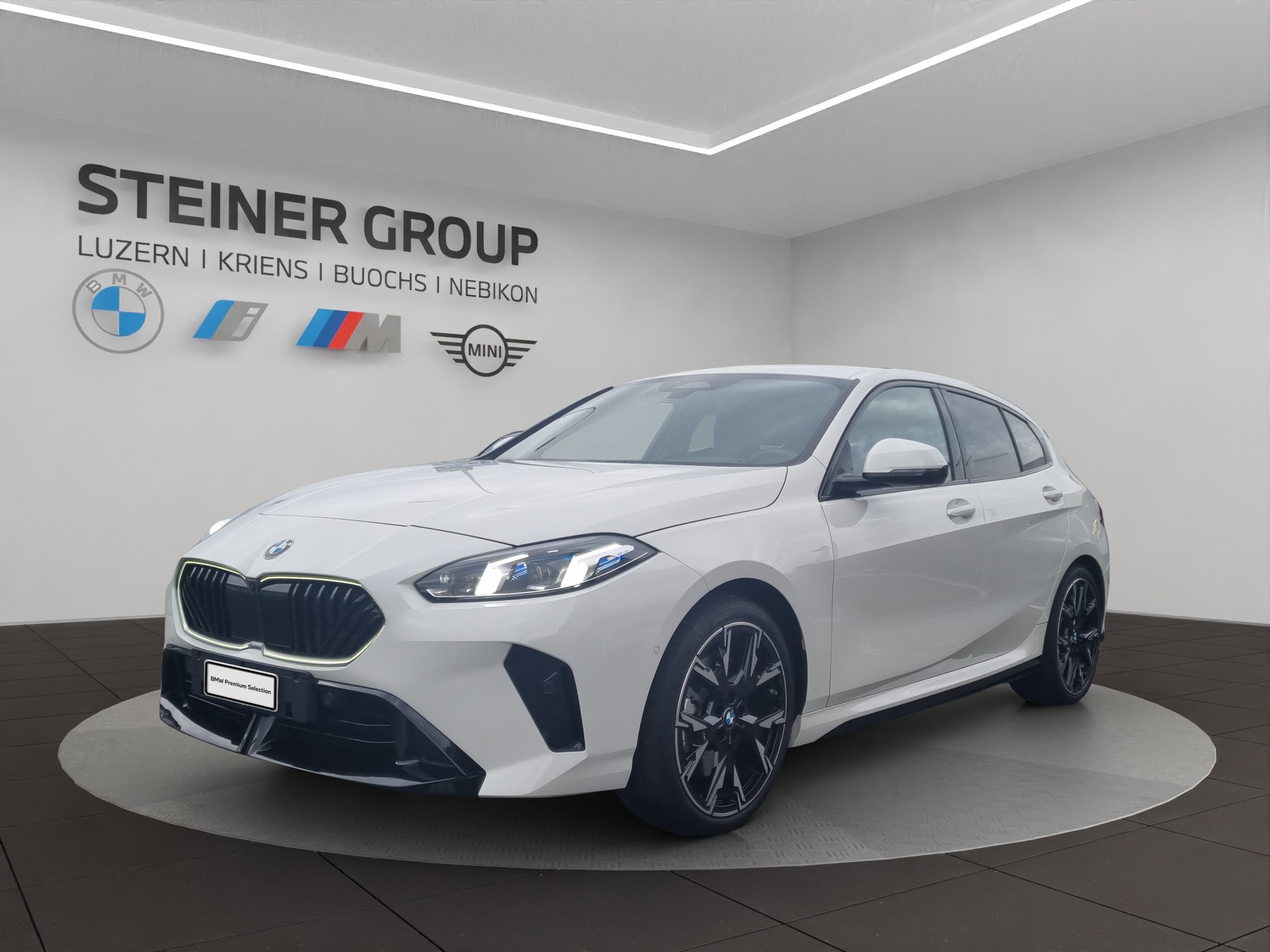 BMW 123 xDrive M Sport Steptronic-image-0