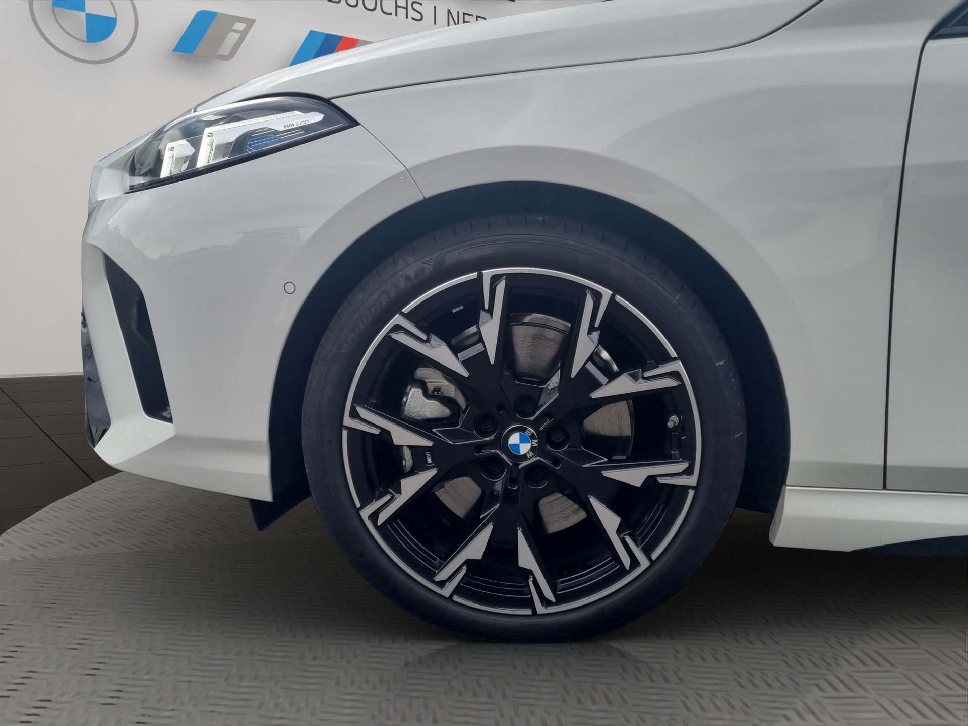 BMW 123 xDrive M Sport Steptronic-image-8