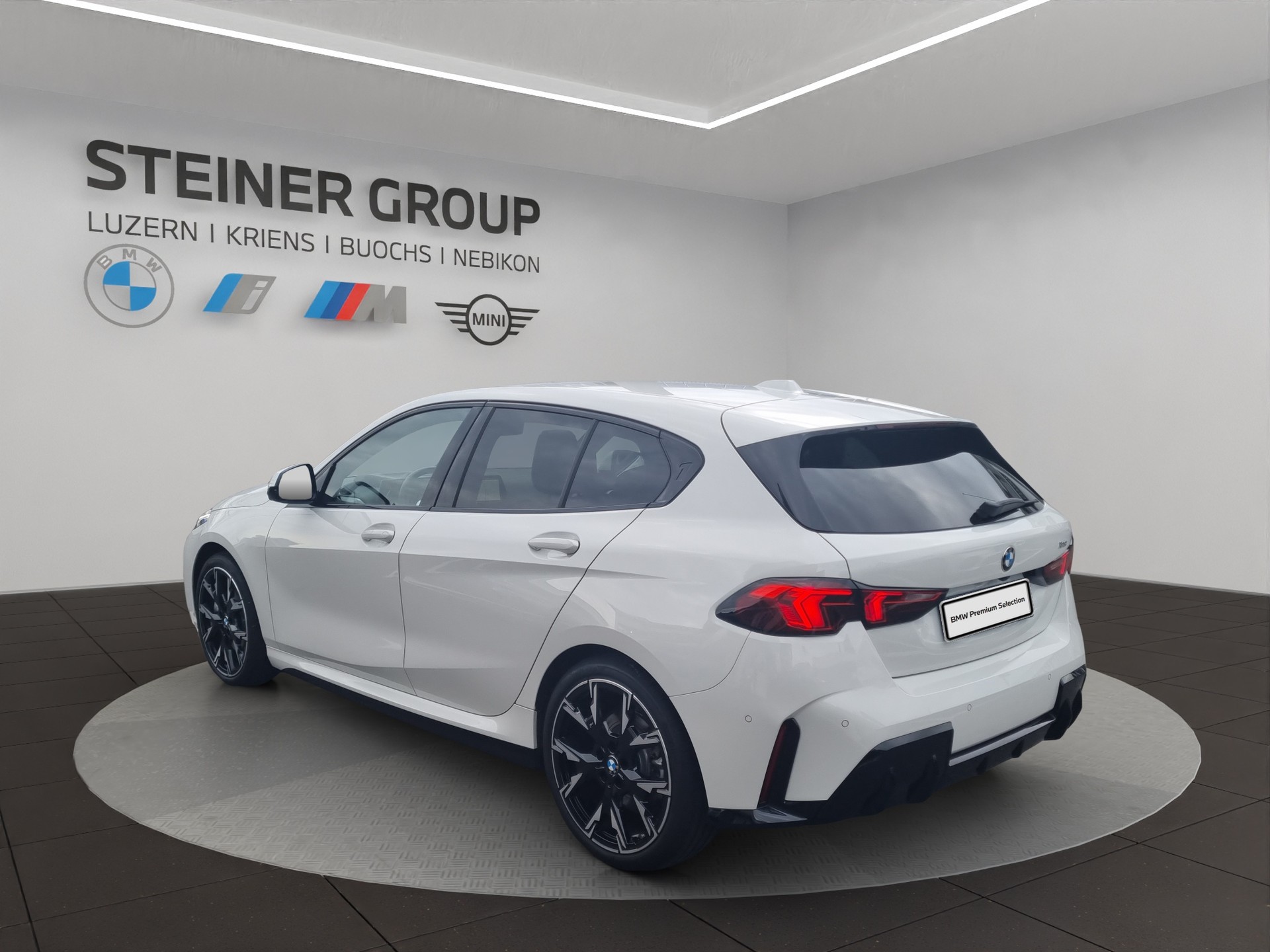 BMW 123 xDrive M Sport Steptronic-image-6