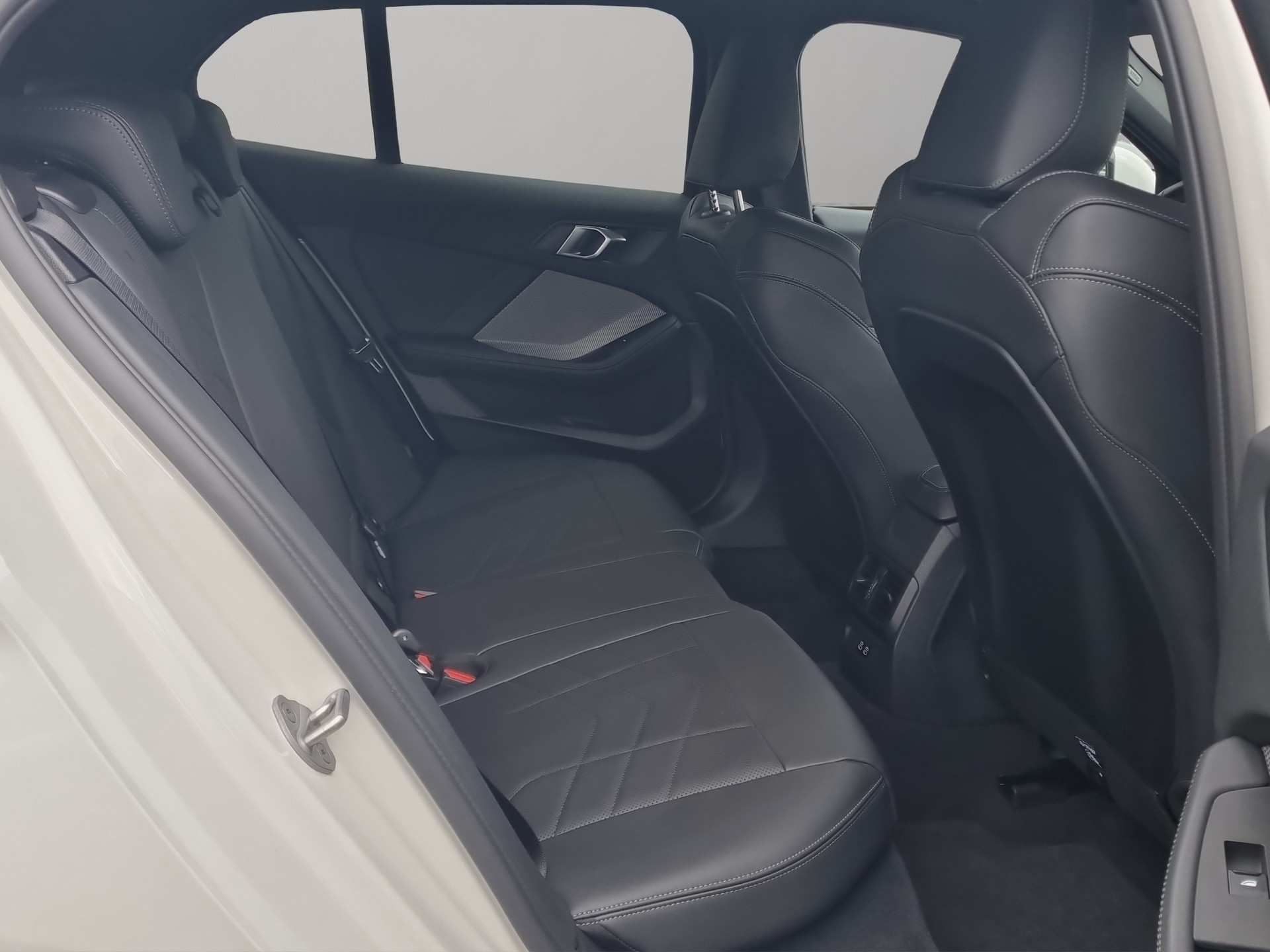BMW 123 xDrive M Sport Steptronic-image-21