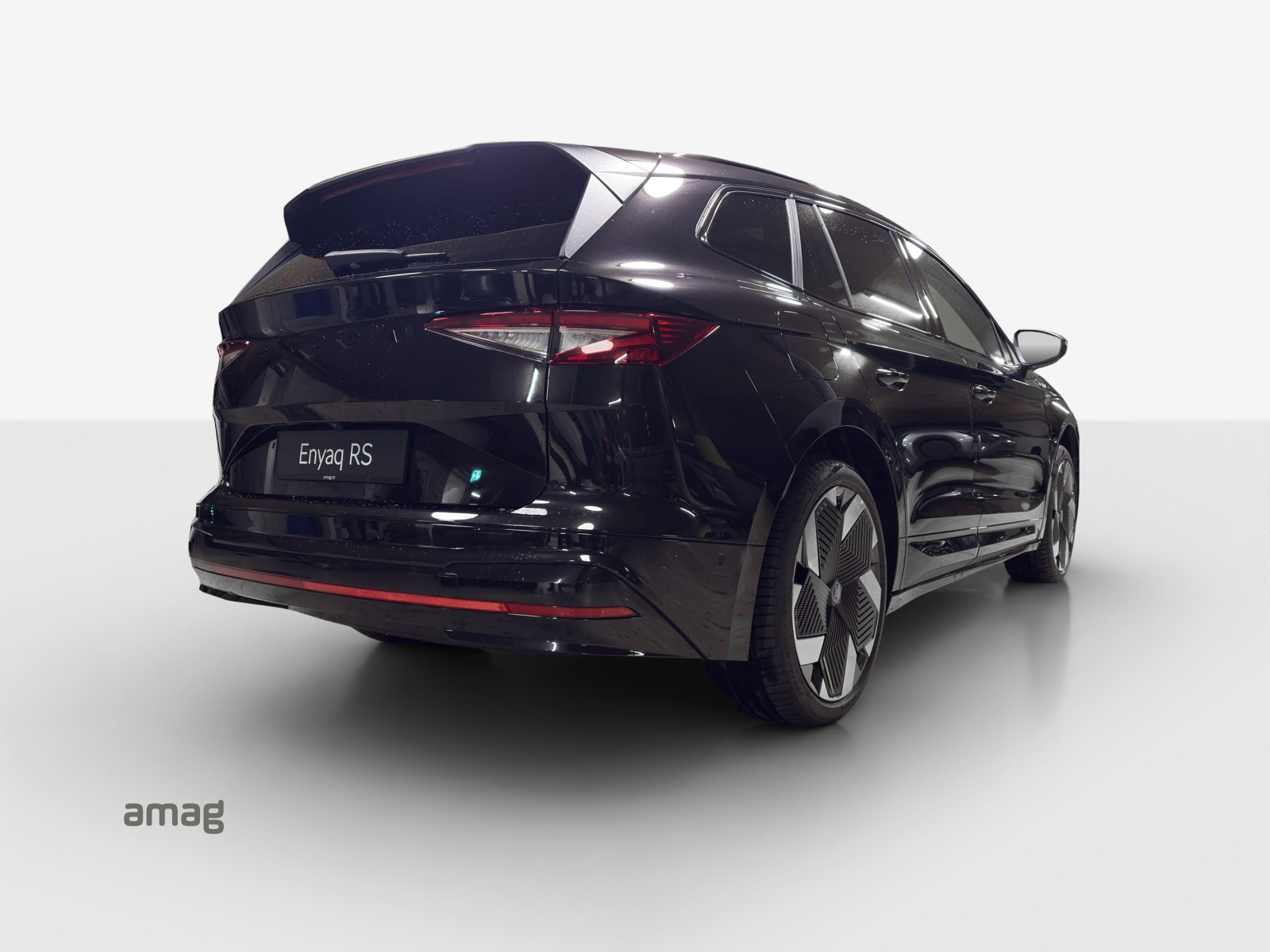 SKODA Enyaq 4x4 RS-image-4