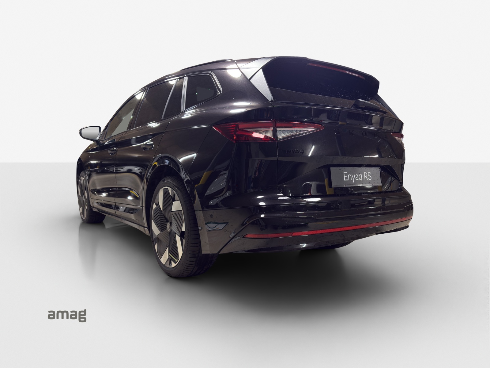 SKODA Enyaq 4x4 RS-image-2