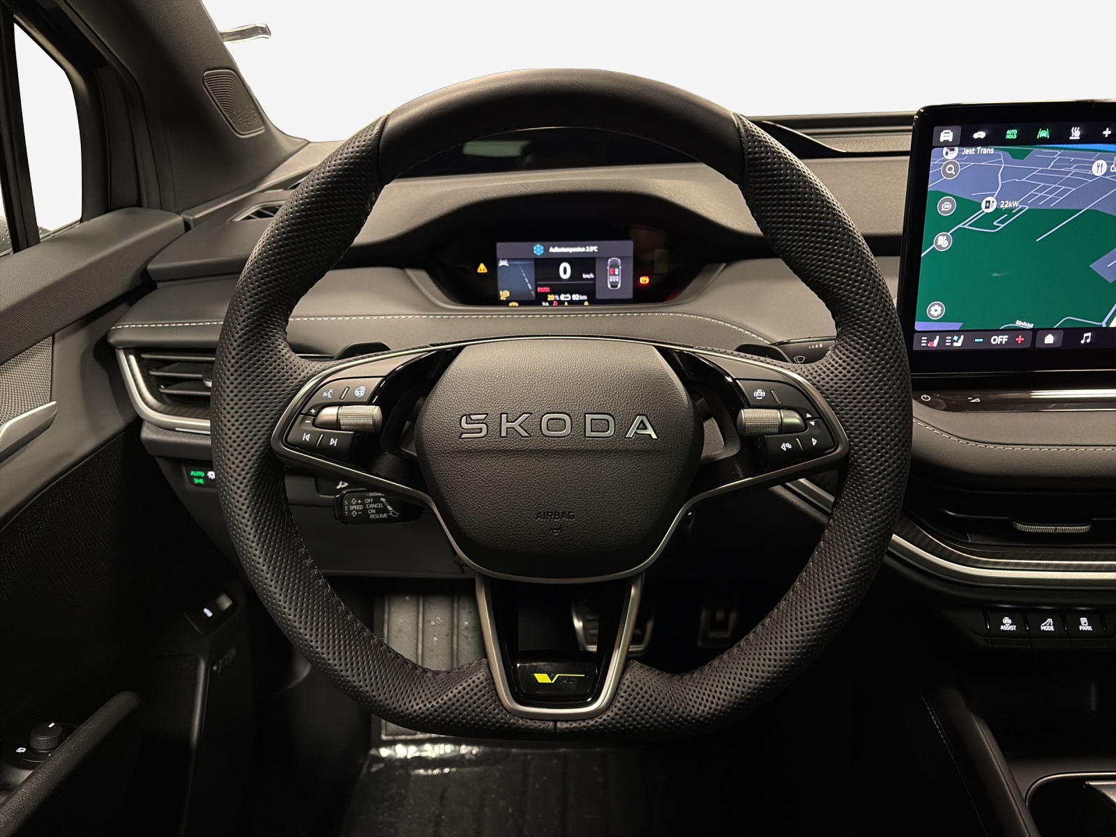 SKODA Enyaq 4x4 RS-image-9