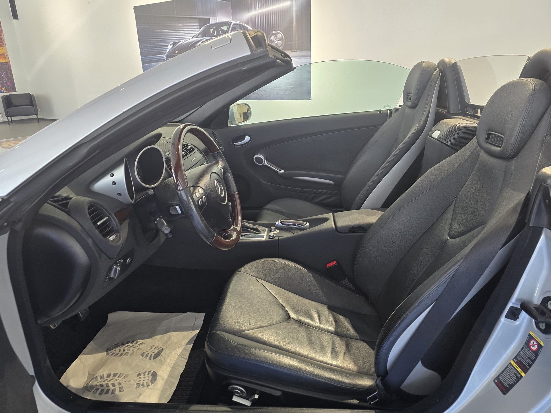 MERCEDES-BENZ SLK 350-image-12
