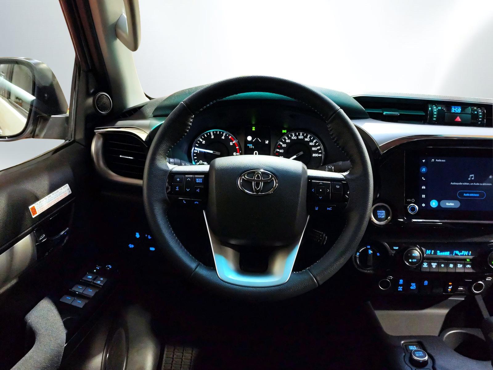 TOYOTA Hilux Double Cab.-Pick-up 2.8 D-4D MHEV 230 Style-image-9