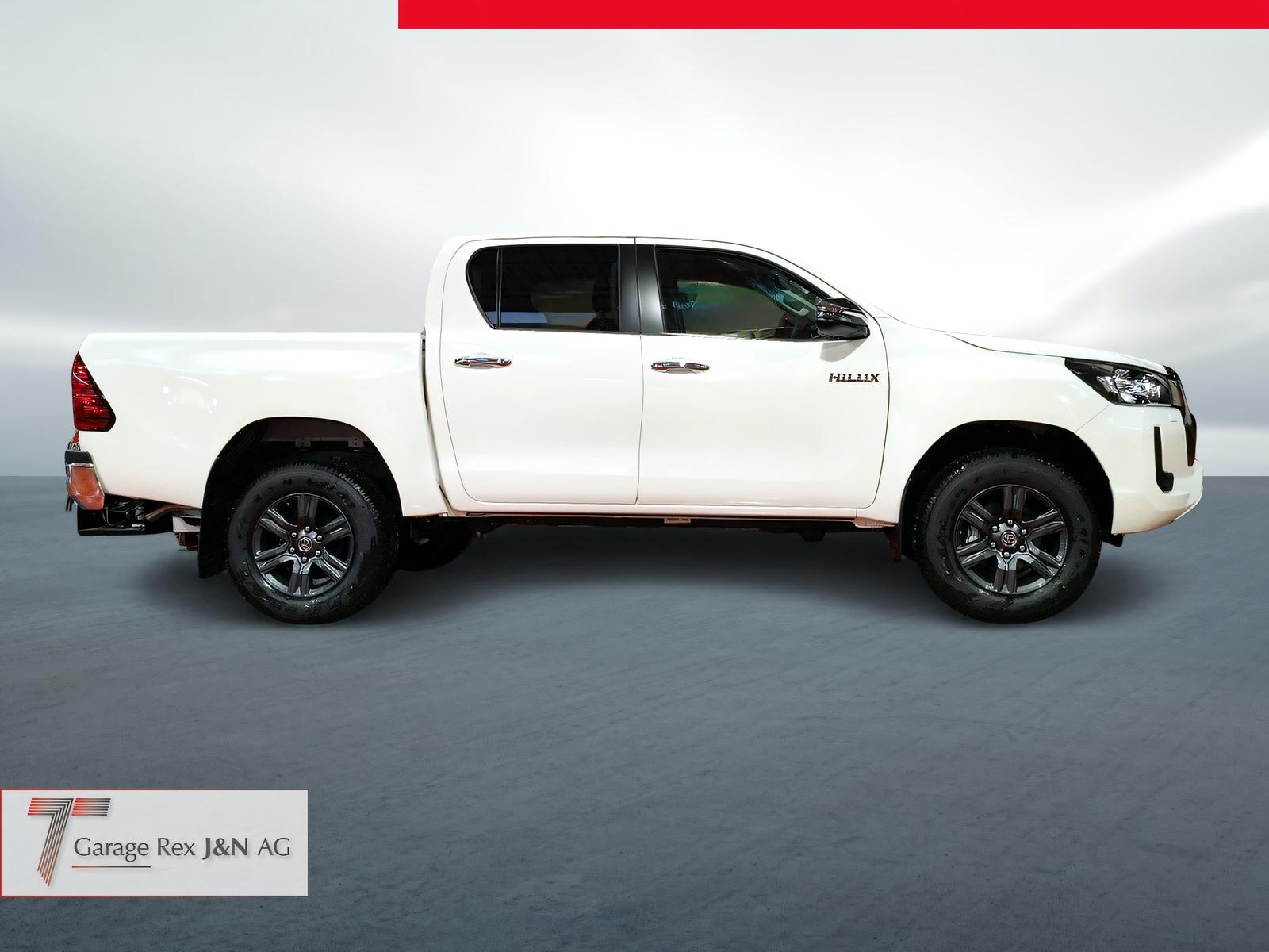 TOYOTA Hilux Double Cab.-Pick-up 2.8 D-4D MHEV 230 Style-image-4