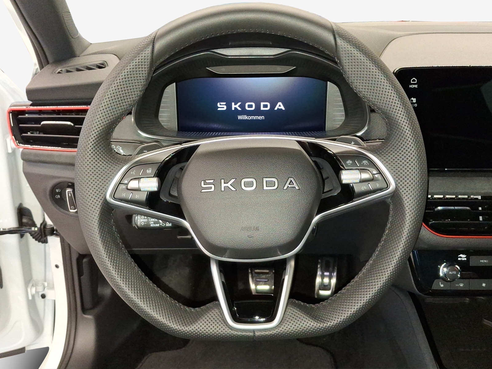 SKODA Kamiq 1.5 TSI Dynamic DSG-image-9
