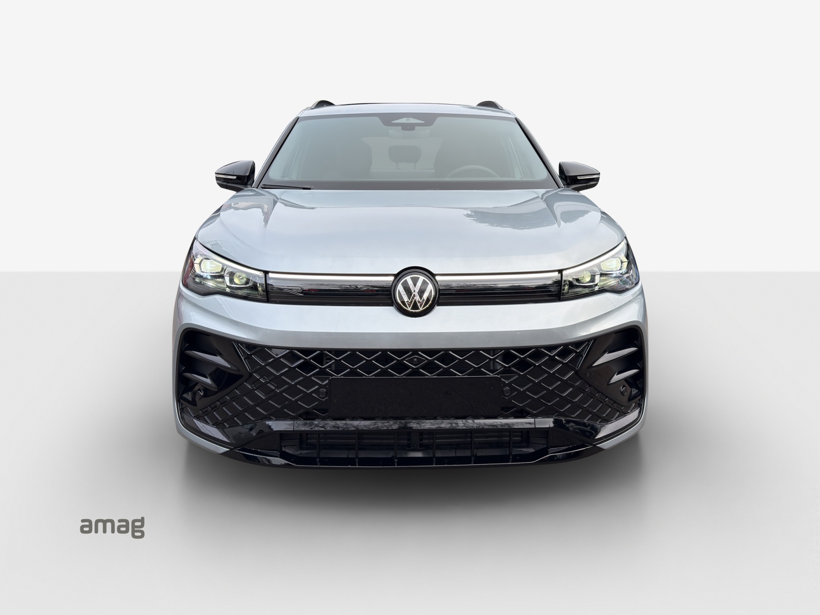 VW Tiguan 2.0 TSI DSG R-Line 4Motion-image-6