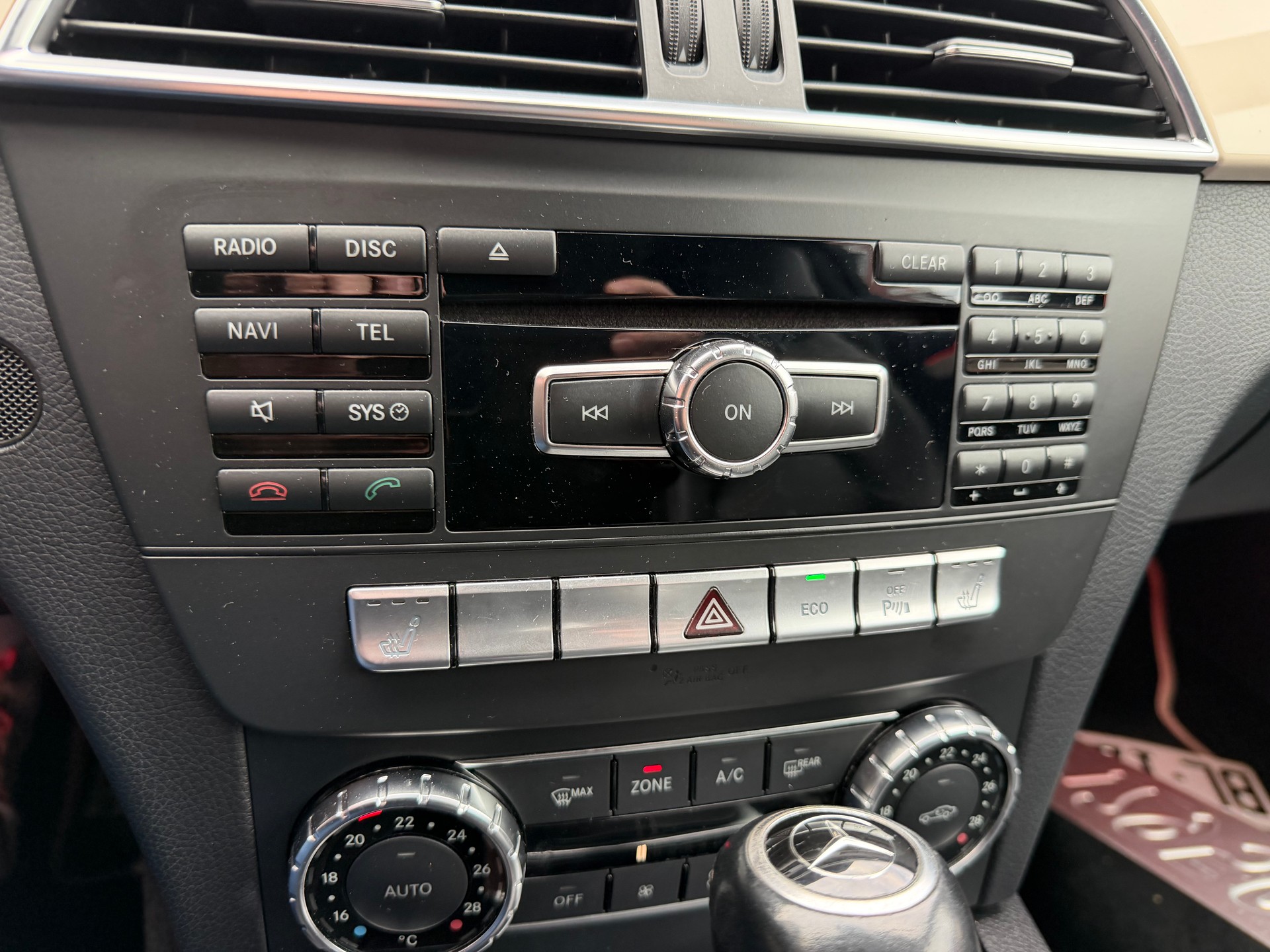 MERCEDES-BENZ C 180 Coupé MyStar 7G-Tronic-image-19