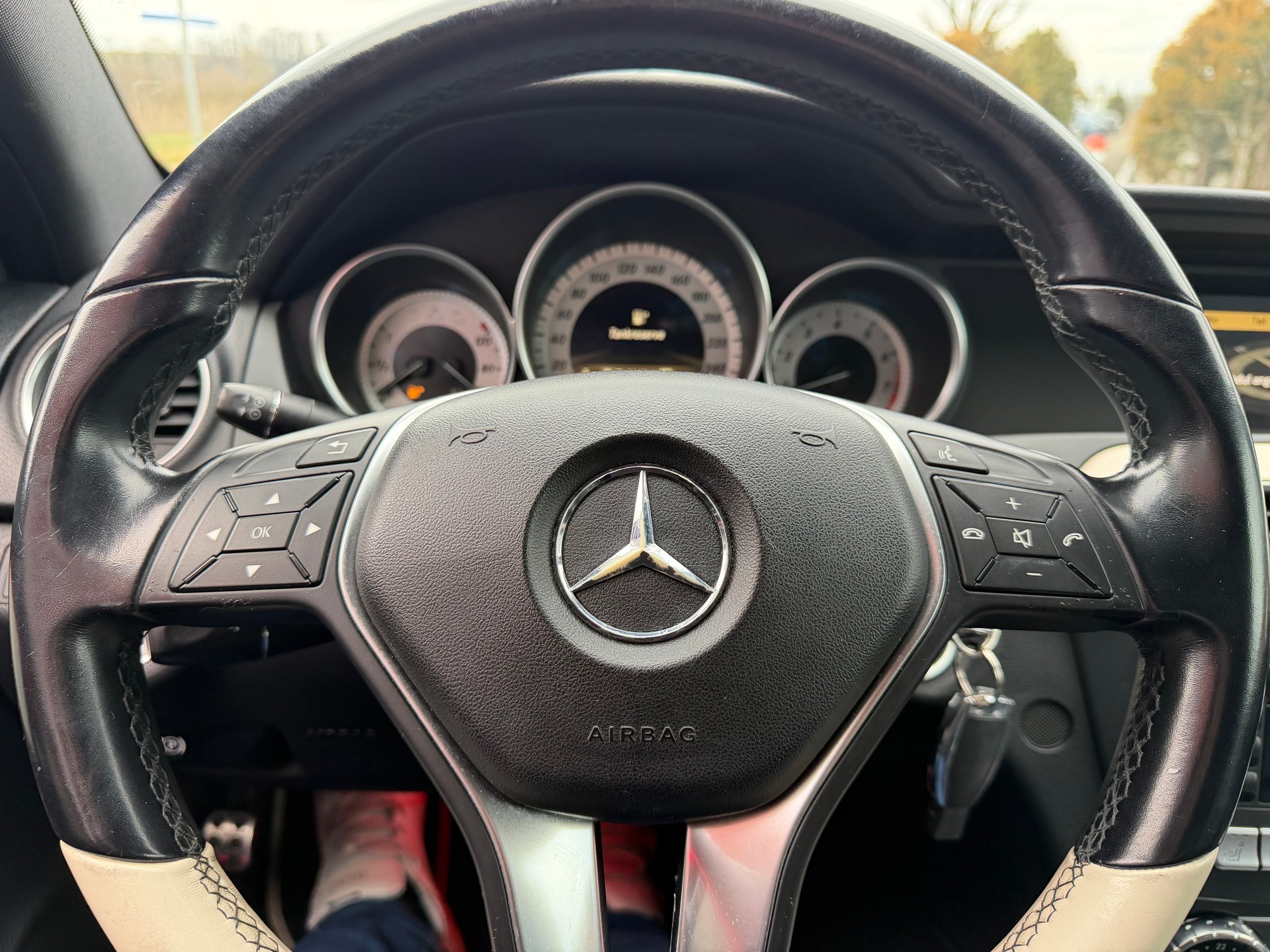 MERCEDES-BENZ C 180 Coupé MyStar 7G-Tronic-image-18