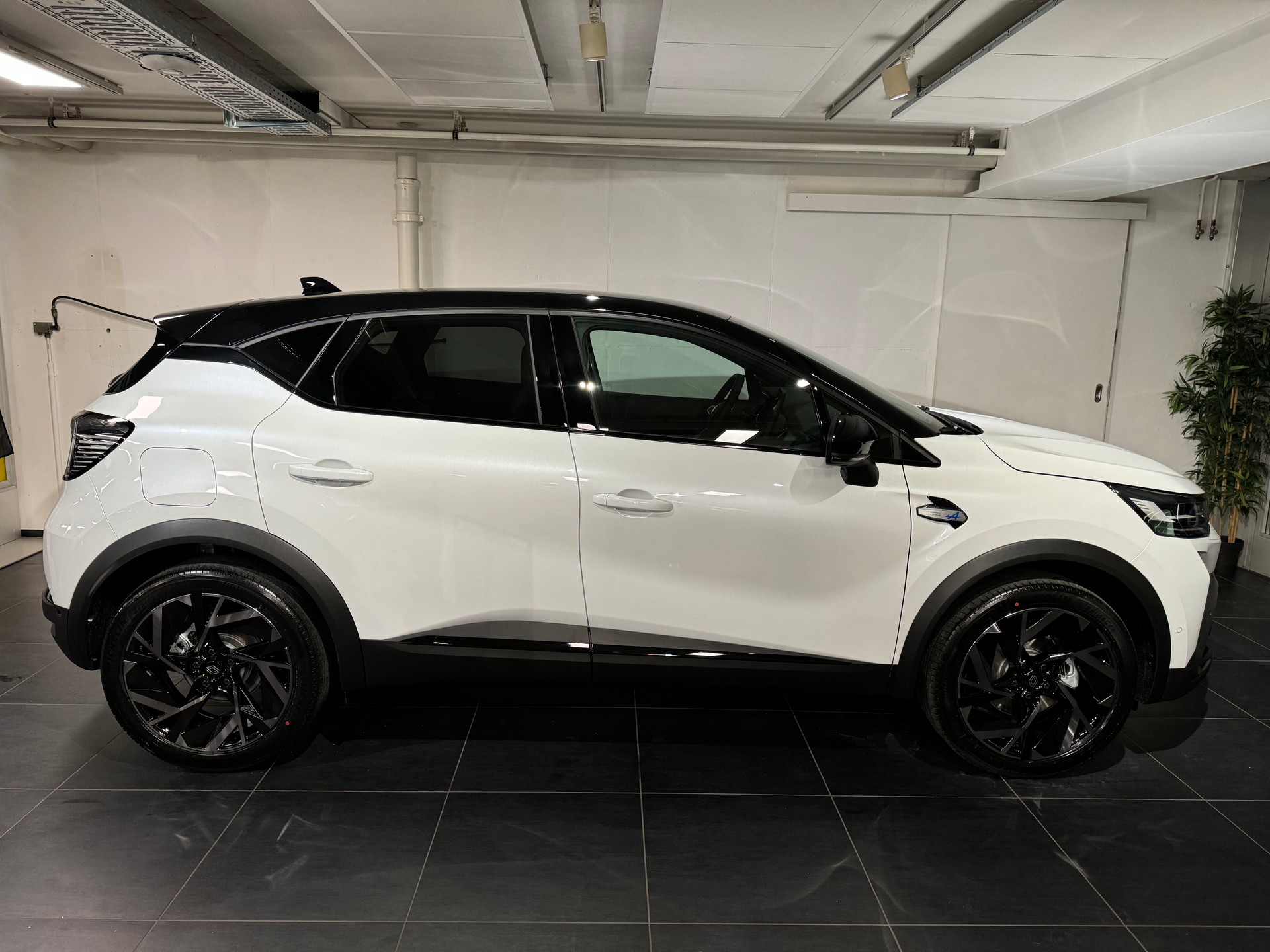 RENAULT CAPTUR E-TECH FULL HYBRID esprit Alpine E-Tech 160-image-1