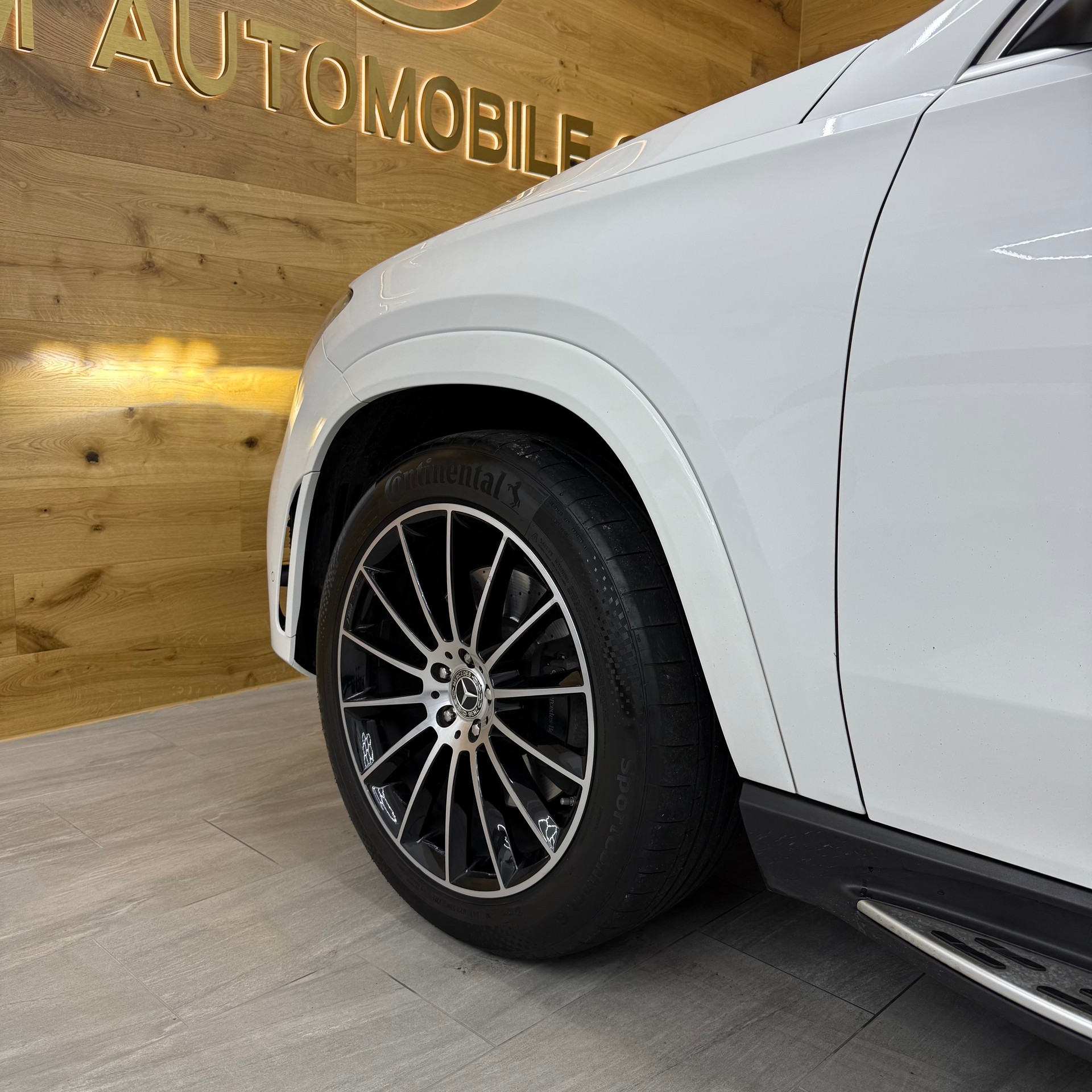 MERCEDES-BENZ GLE 300 d 4Matic AMG Line 9G-Tronic-image-5