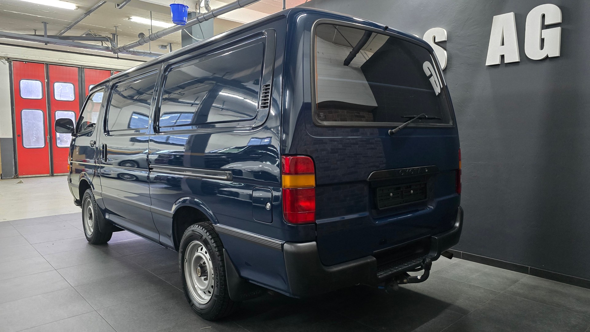 TOYOTA Hiace 2.4 EFI 4X2-image-7