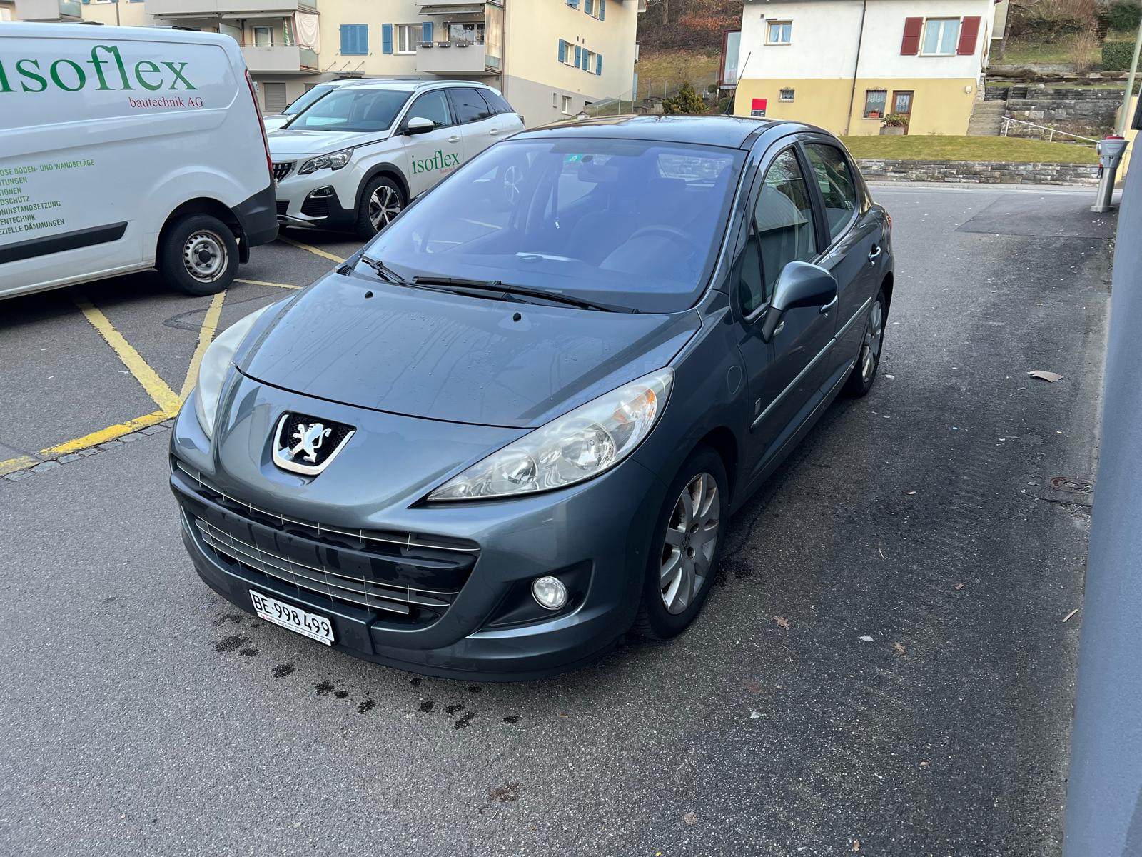 PEUGEOT 207 1.6 16V Swiss Edition-image-1