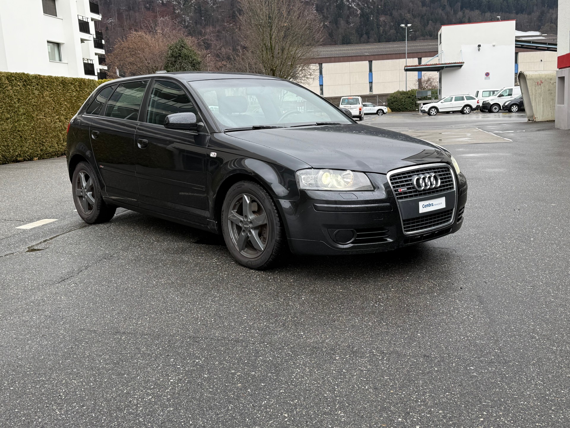 AUDI A3 Sportback 2.0 Turbo FSI Ambition quattro-image-2