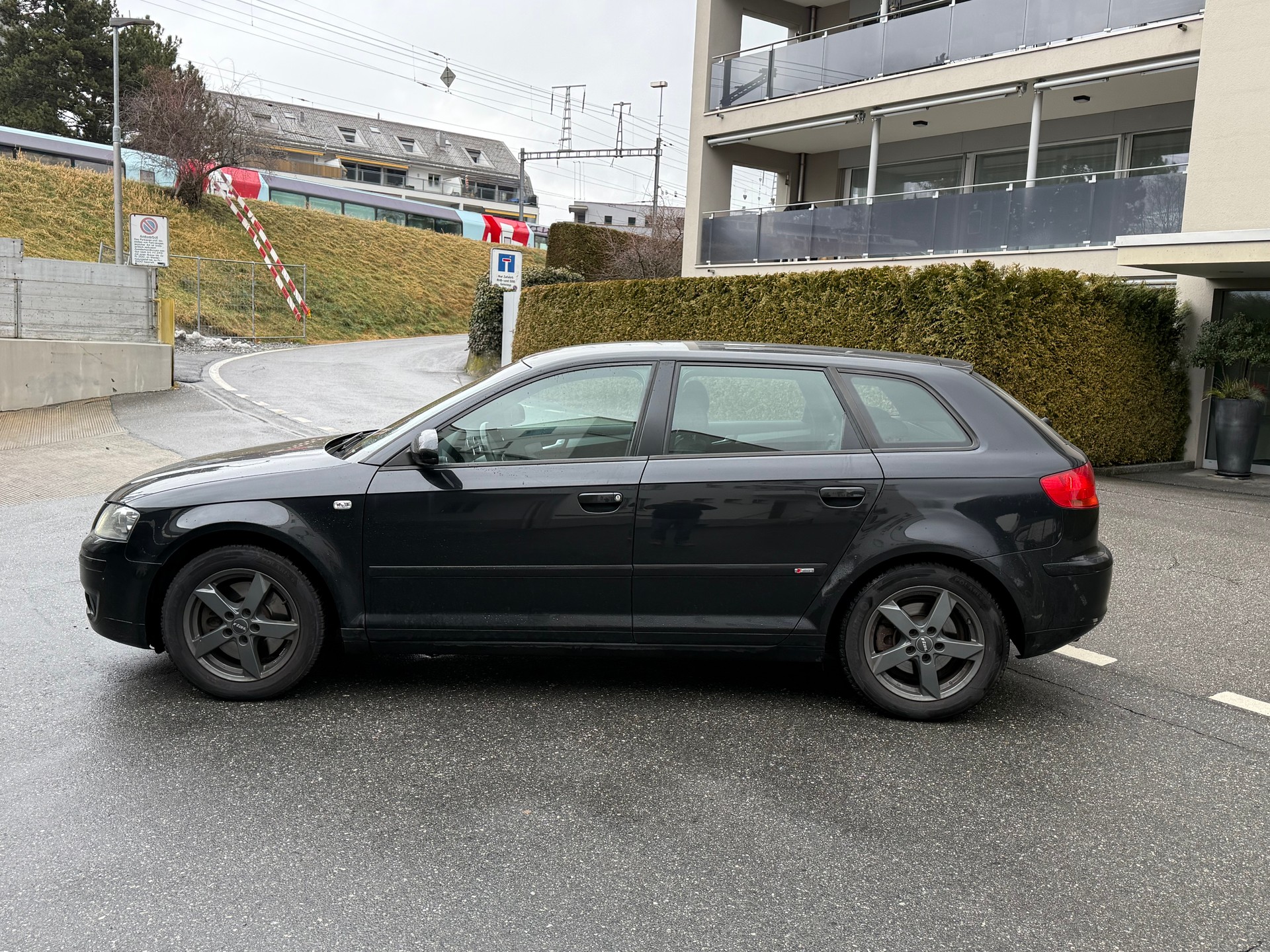 AUDI A3 Sportback 2.0 Turbo FSI Ambition quattro-image-7