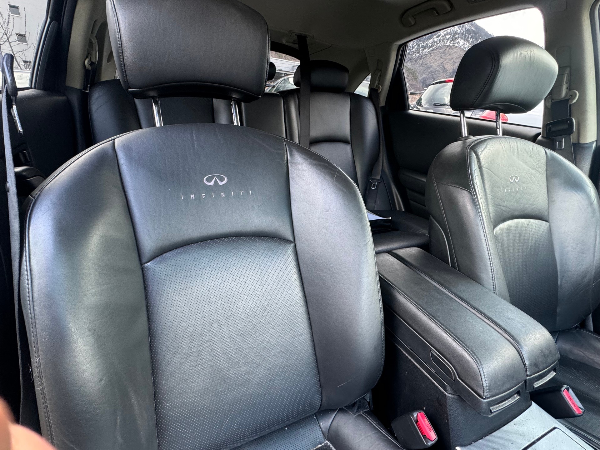 INFINITI FX 45-image-4