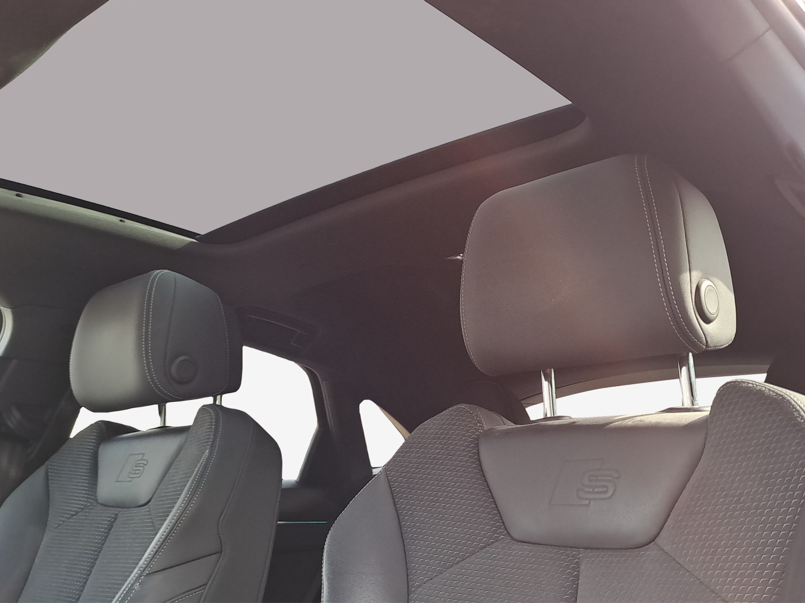AUDI Q3 Sportback 40 TDI S line Attraction quattro S-tronic-image-14