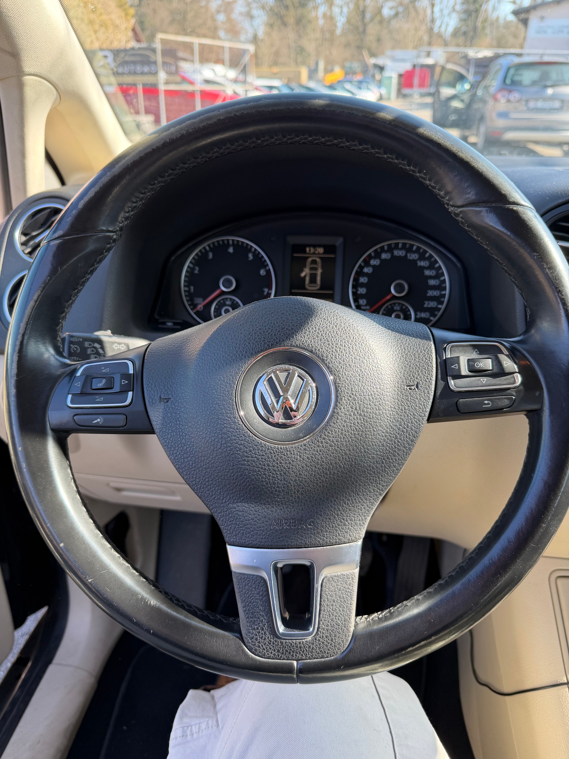 VW Golf Plus 1.4 TSI Highline-image-8