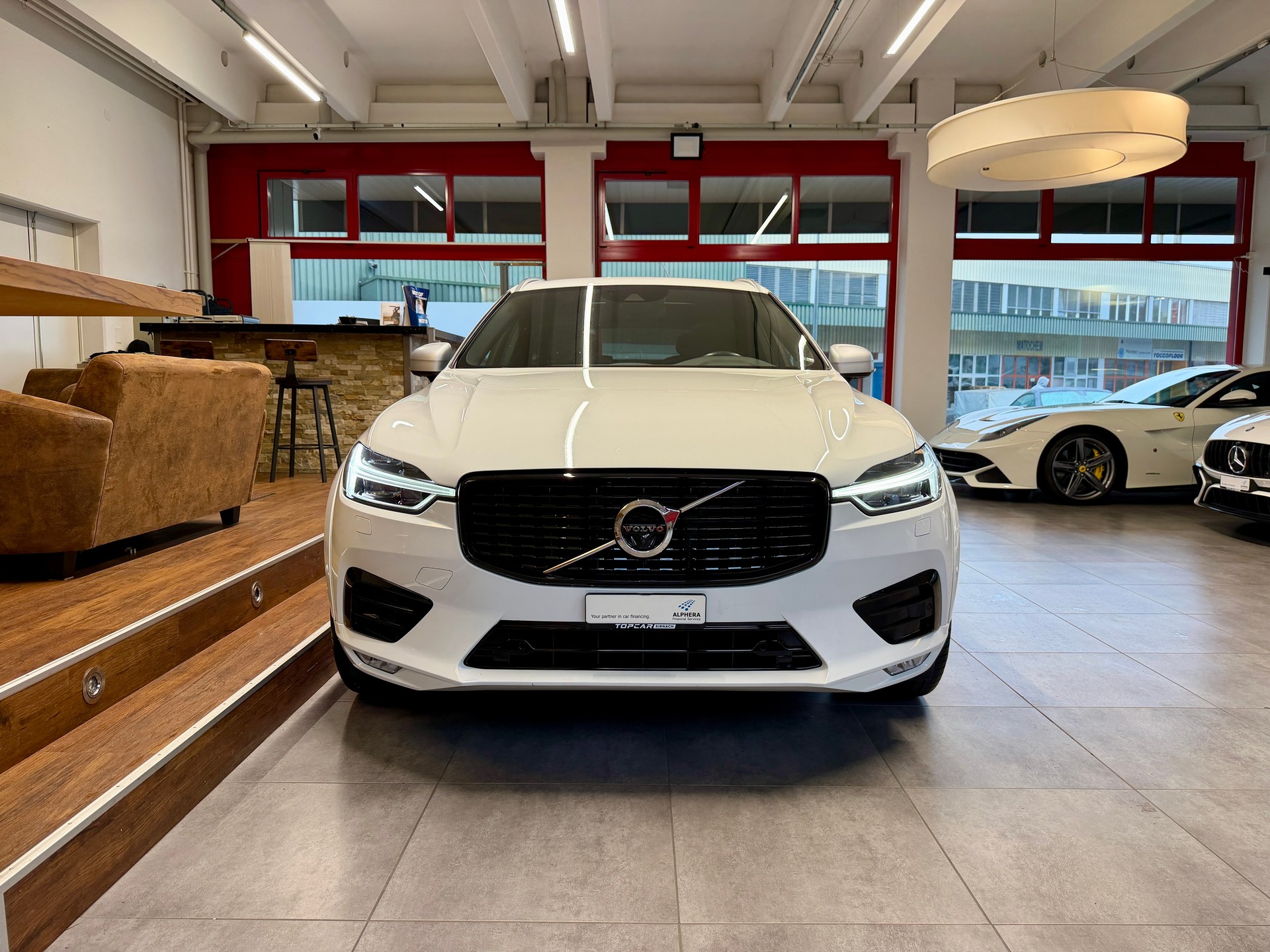 VOLVO XC60 D4 AWD R-Design Geartronic-image-8