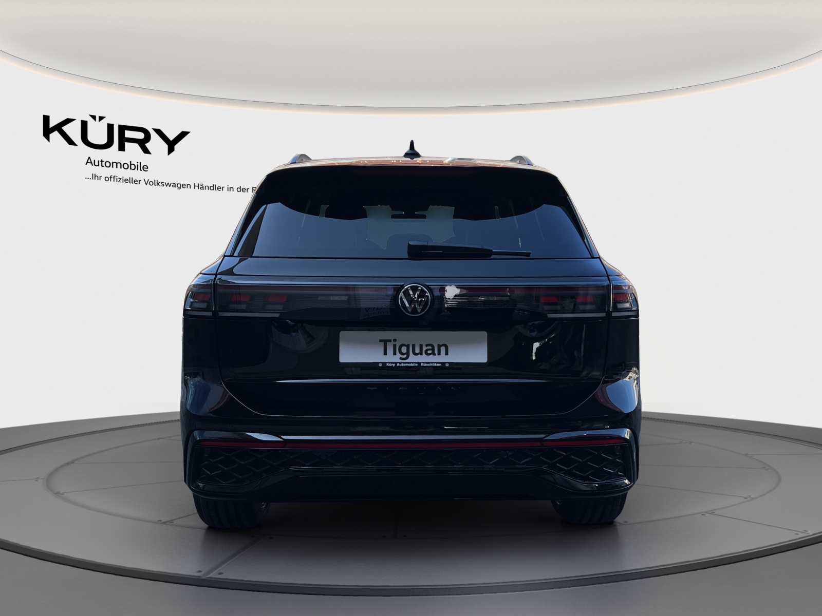 VW Tiguan 2.0 TSI DSG R-Line 4Motion-image-5